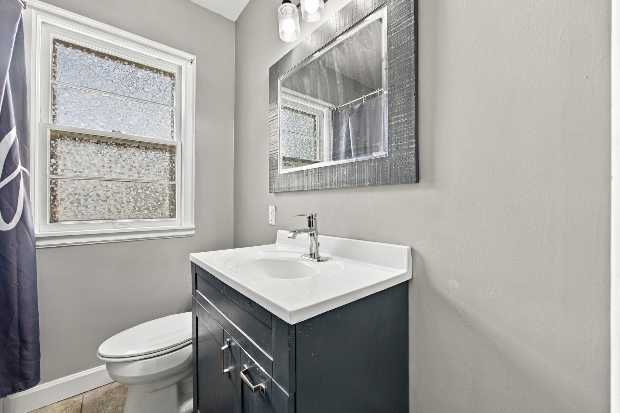 1940 single family home for sale at 601 11th Street N in Moorhead, MN — 4 bed, 3 bath (photo 11 of 32)