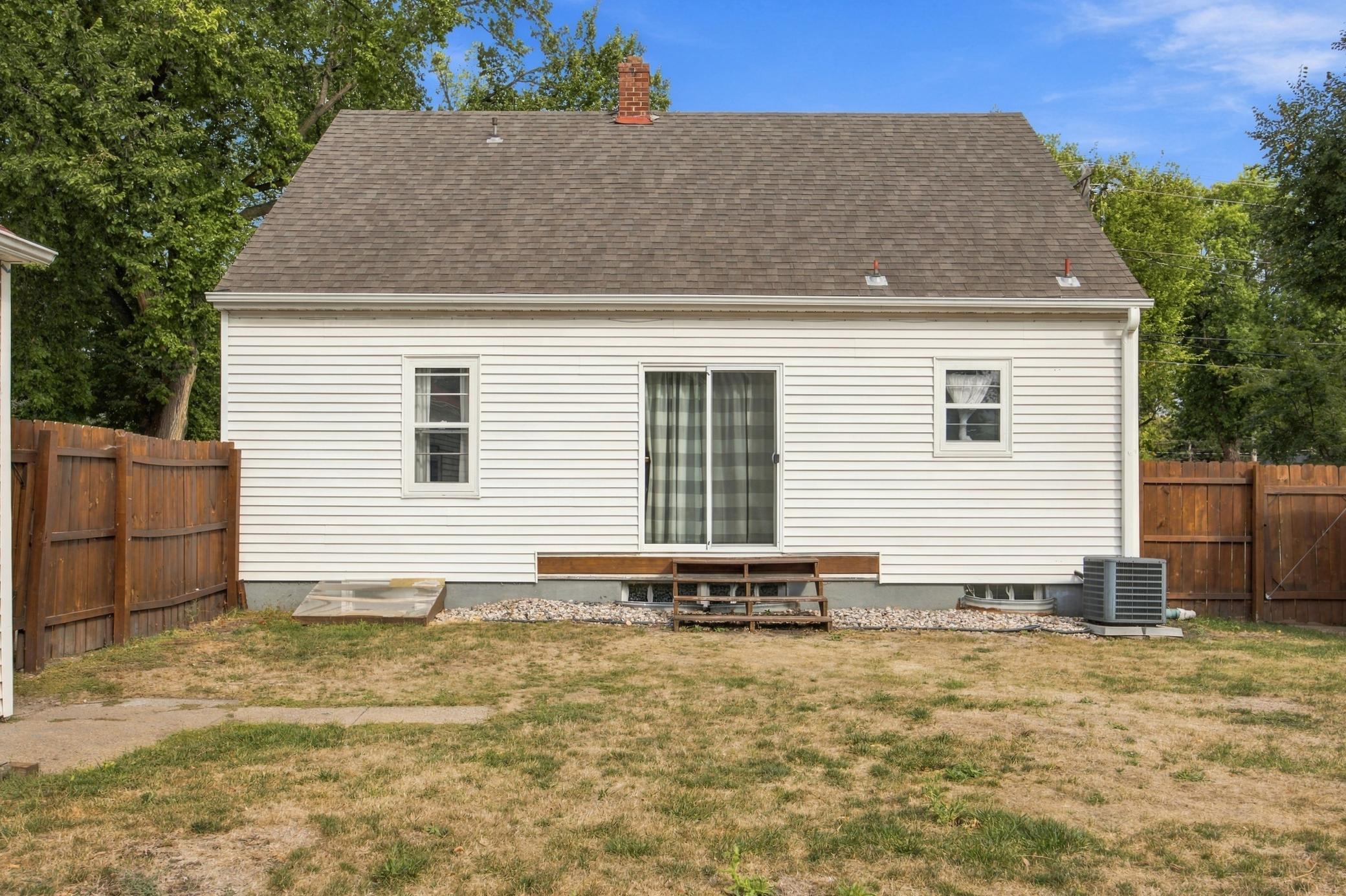 1940 single family home for sale at 601 11th Street N in Moorhead, MN — 4 bed, 3 bath (photo 23 of 32)