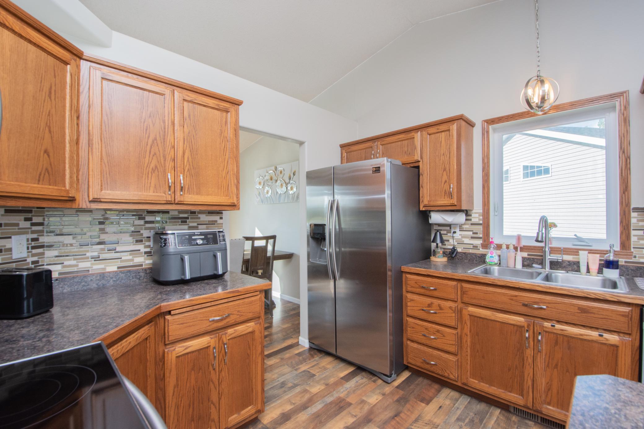 2009 single family home for sale at 4407 15th Street S in Moorhead, MN — 4 bed, 2 bath (photo 13 of 55)