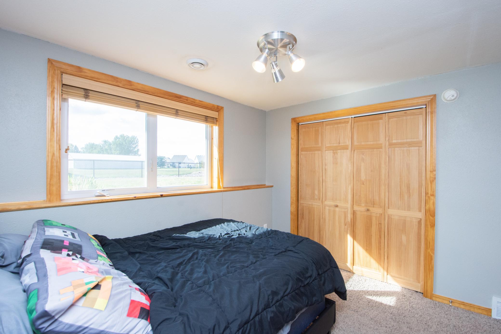 2009 single family home for sale at 4407 15th Street S in Moorhead, MN — 4 bed, 2 bath (photo 37 of 55)