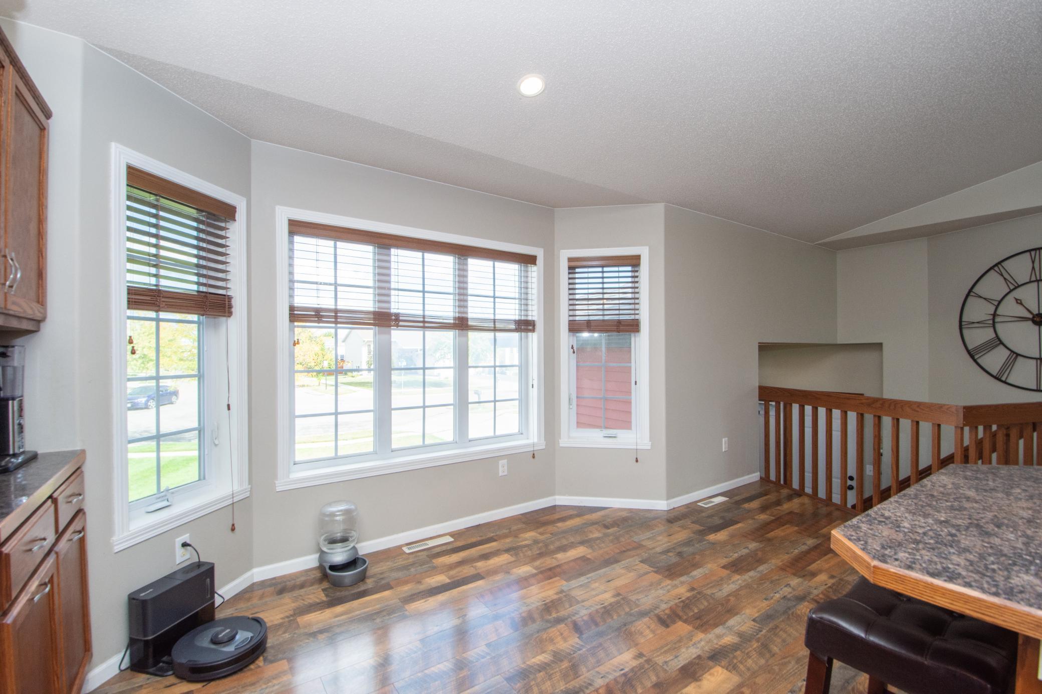 2009 single family home for sale at 4407 15th Street S in Moorhead, MN — 4 bed, 2 bath (photo 9 of 55)