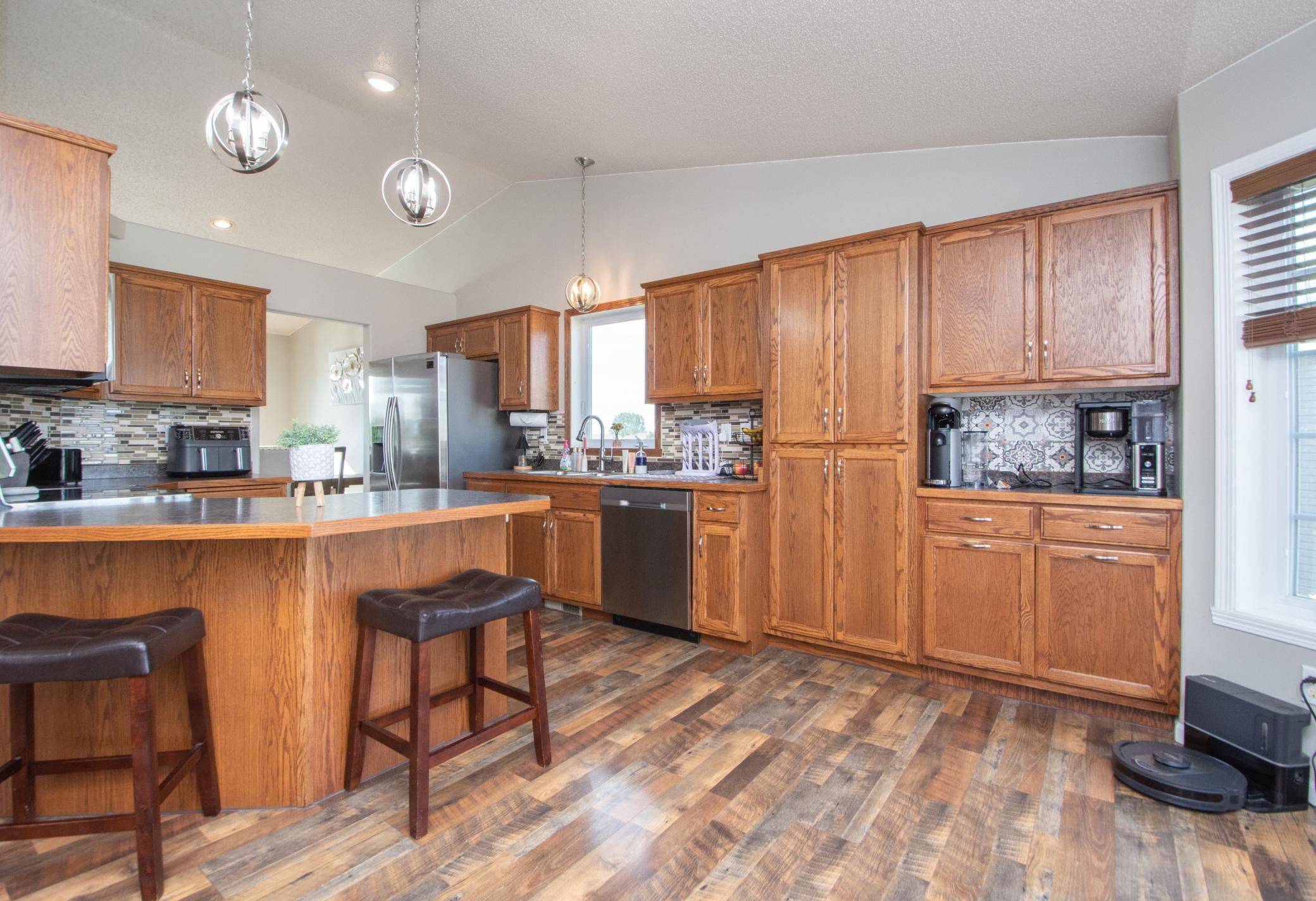 2009 single family home for sale at 4407 15th Street S in Moorhead, MN — 4 bed, 2 bath (photo 10 of 55)