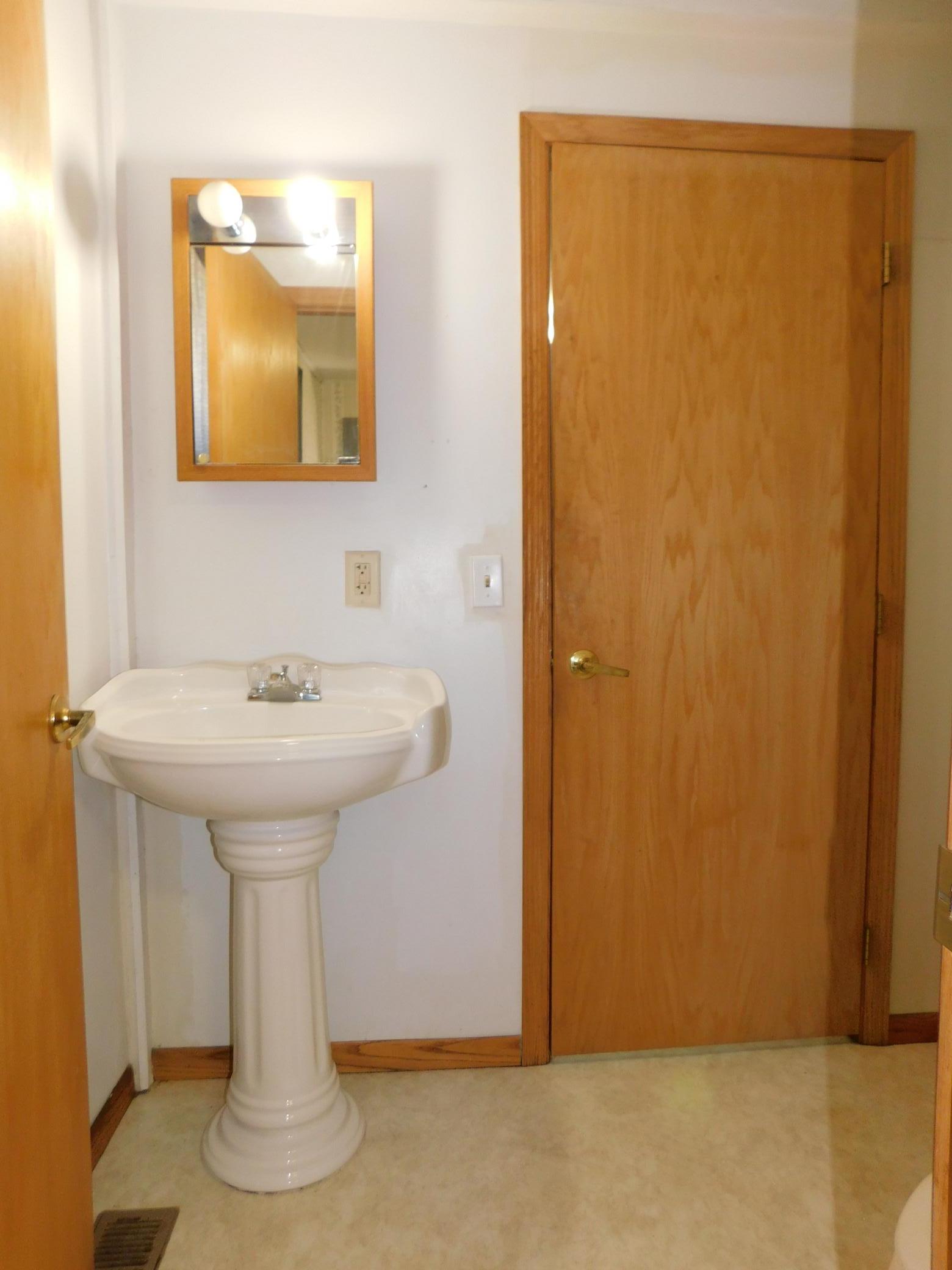 1936 single family home for sale at 710 3rd Street NW in Aitkin, MN — 1 bed, 1 bath (photo 11 of 38)