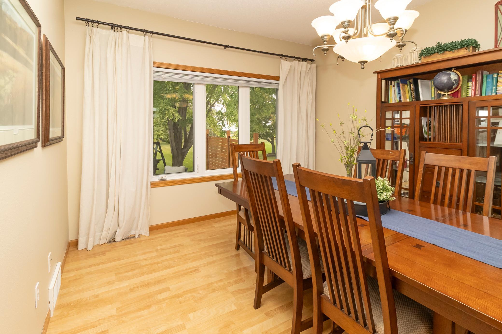 2004 single family home for sale at 316 Interstate Boulevard in Harwood, ND — 5 bed, 4 bath (photo 16 of 95)