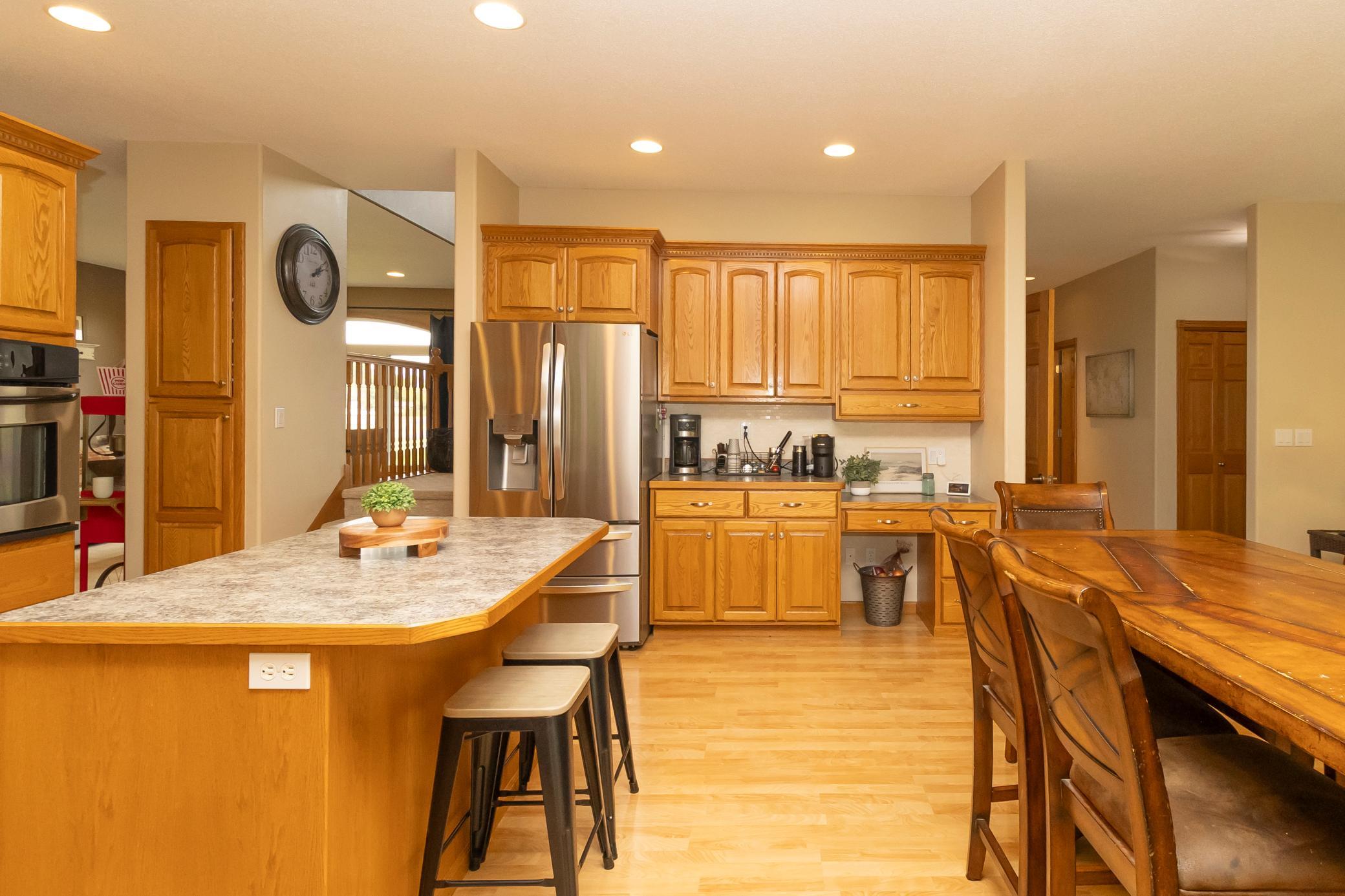 2004 single family home for sale at 316 Interstate Boulevard in Harwood, ND — 5 bed, 4 bath (photo 21 of 95)