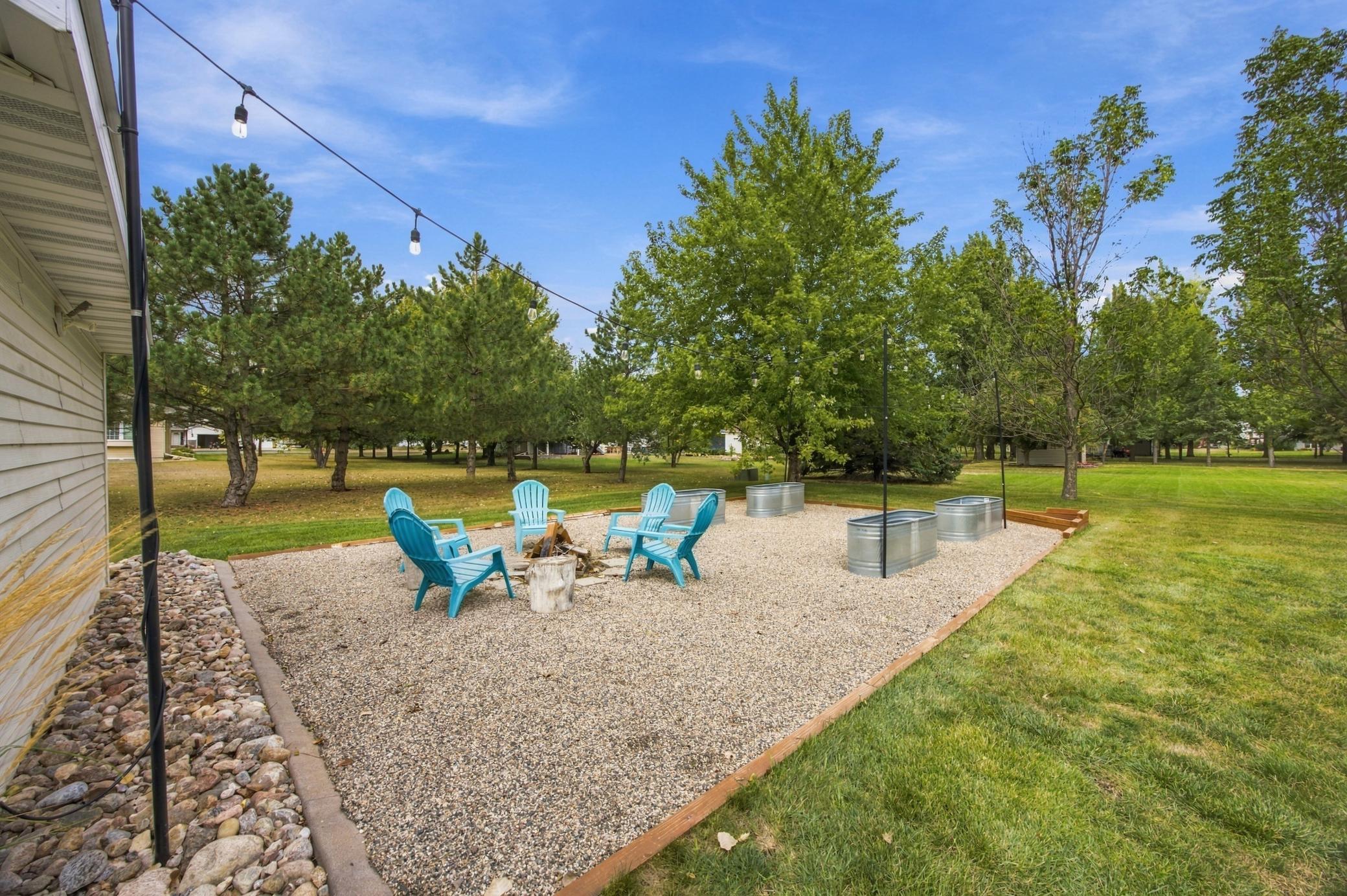 2004 single family home for sale at 316 Interstate Boulevard in Harwood, ND — 5 bed, 4 bath (photo 4 of 95)