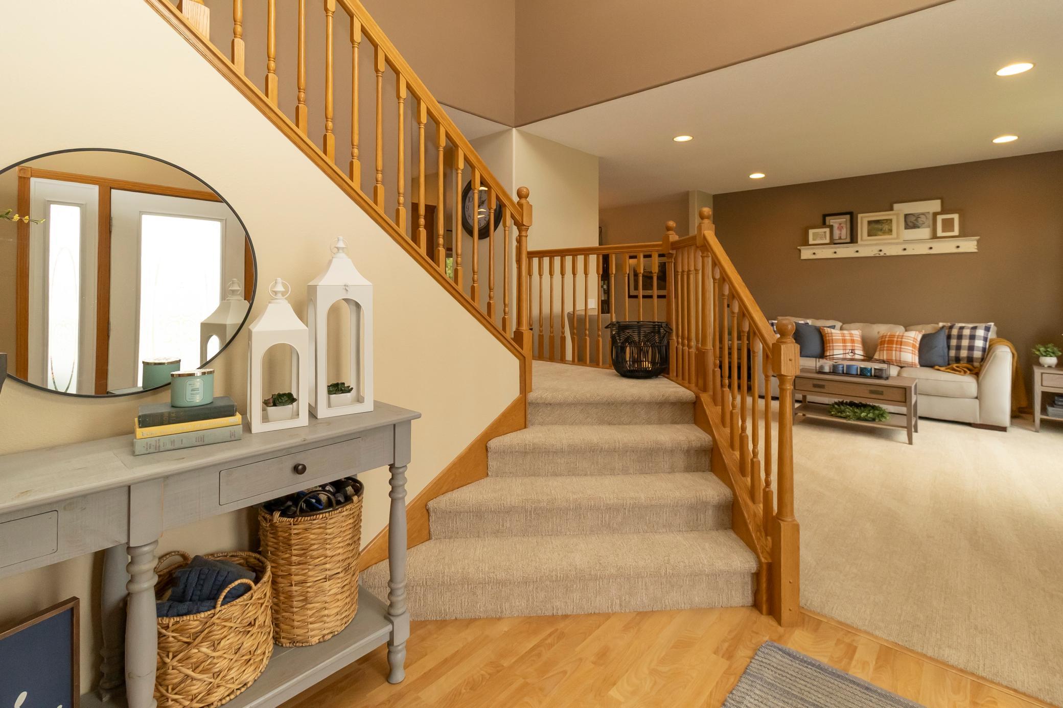 2004 single family home for sale at 316 Interstate Boulevard in Harwood, ND — 5 bed, 4 bath (photo 5 of 95)