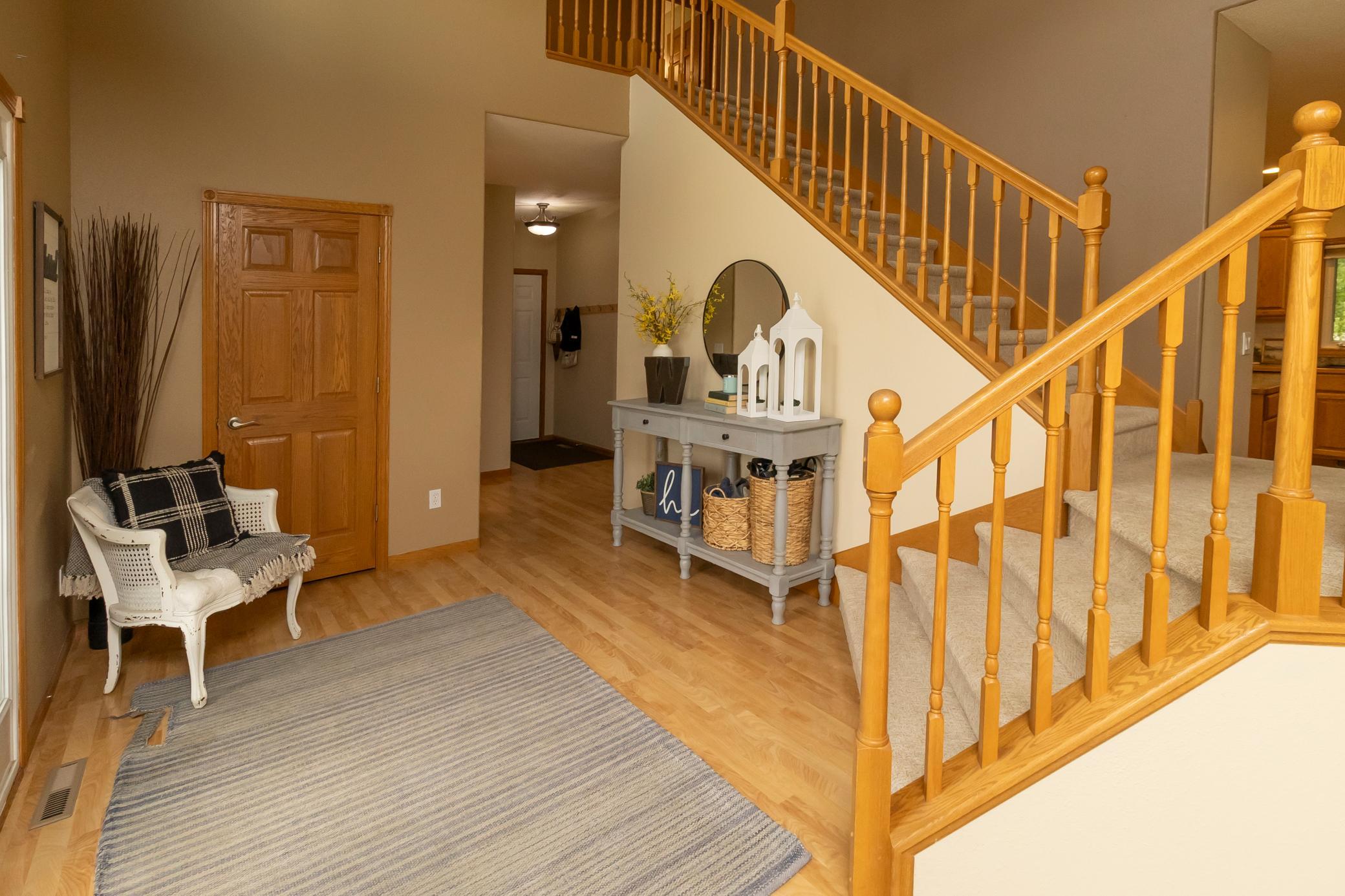 2004 single family home for sale at 316 Interstate Boulevard in Harwood, ND — 5 bed, 4 bath (photo 6 of 95)