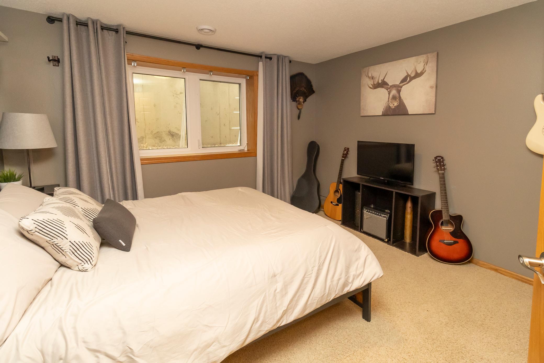 2004 single family home for sale at 316 Interstate Boulevard in Harwood, ND — 5 bed, 4 bath (photo 62 of 95)