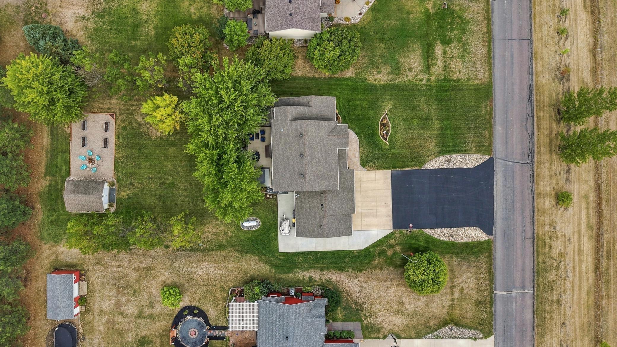 2004 single family home for sale at 316 Interstate Boulevard in Harwood, ND — 5 bed, 4 bath (photo 86 of 95)