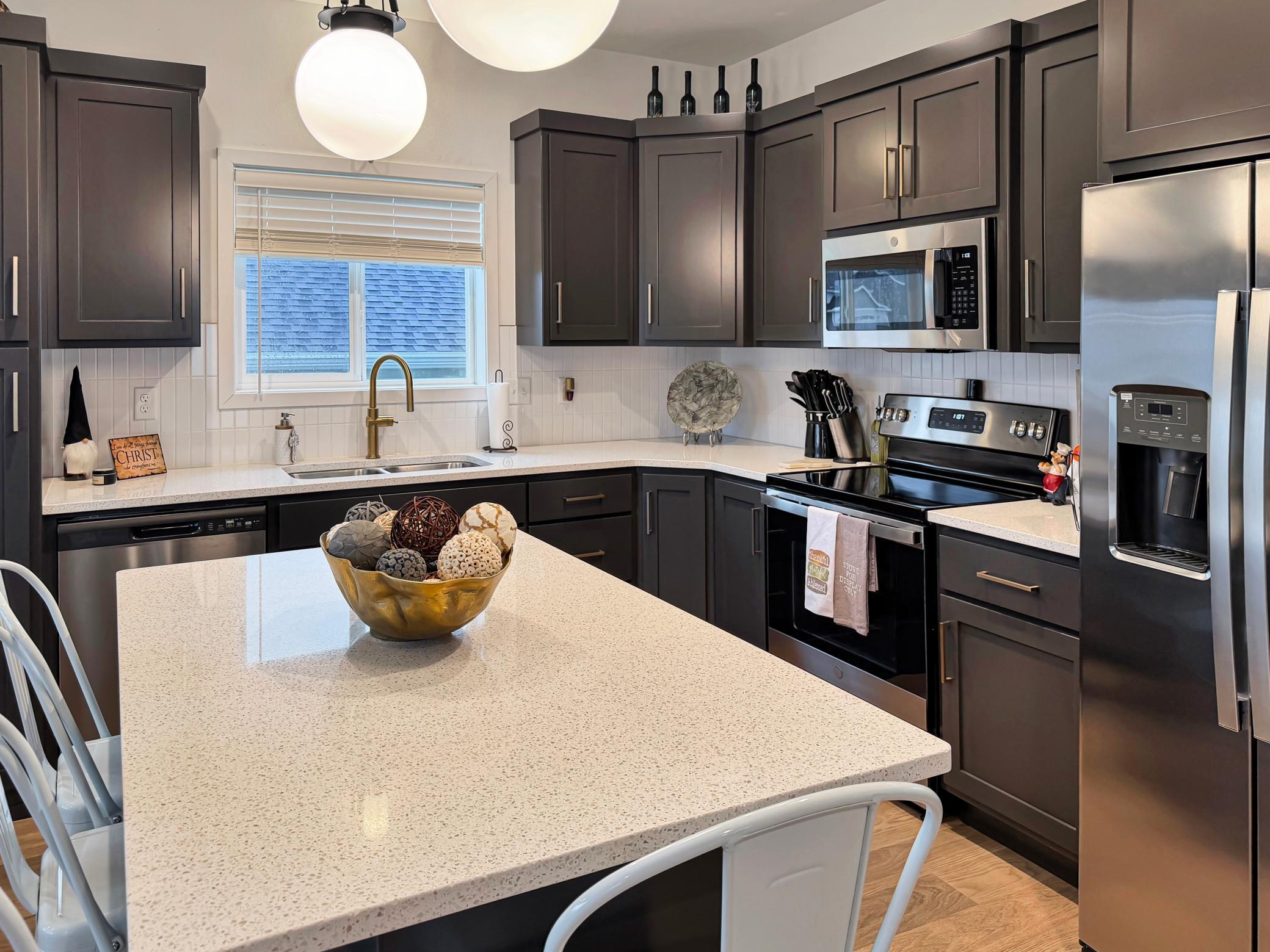2023 single family home for sale at 1151 Marlys Drive W in West Fargo, ND — 3 bed, 3 bath (photo 12 of 44)
