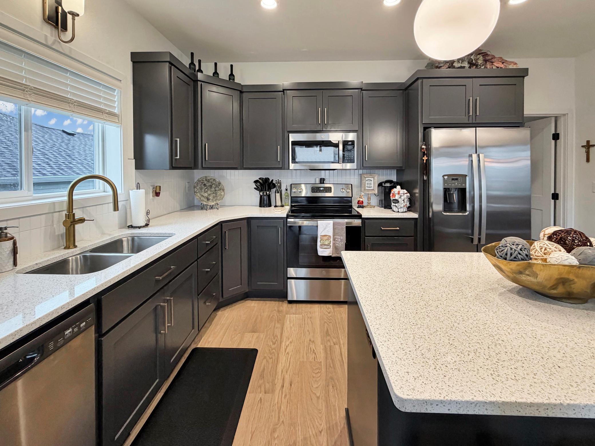 2023 single family home for sale at 1151 Marlys Drive W in West Fargo, ND — 3 bed, 3 bath (photo 14 of 44)