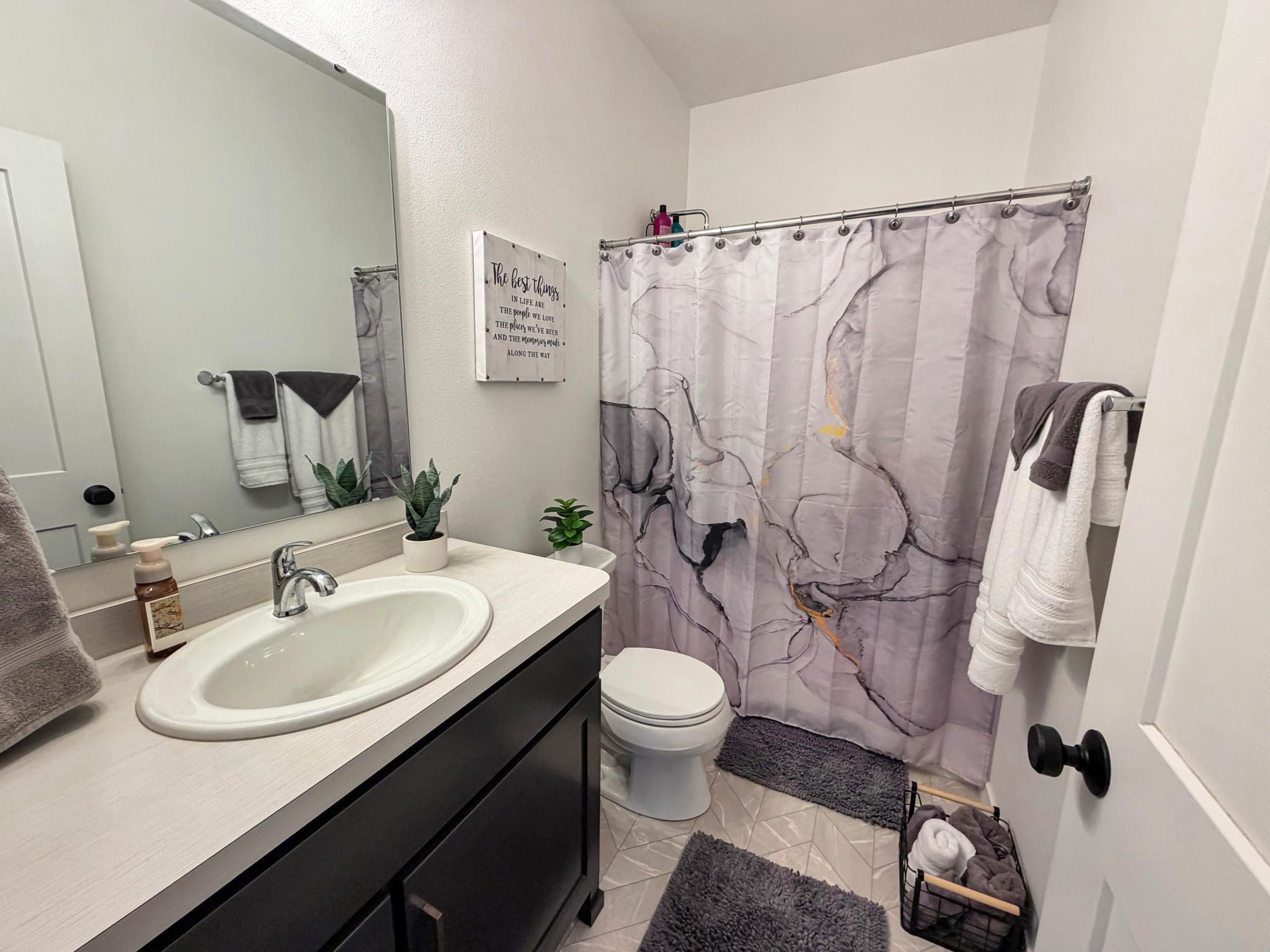 2023 single family home for sale at 1151 Marlys Drive W in West Fargo, ND — 3 bed, 3 bath (photo 18 of 44)