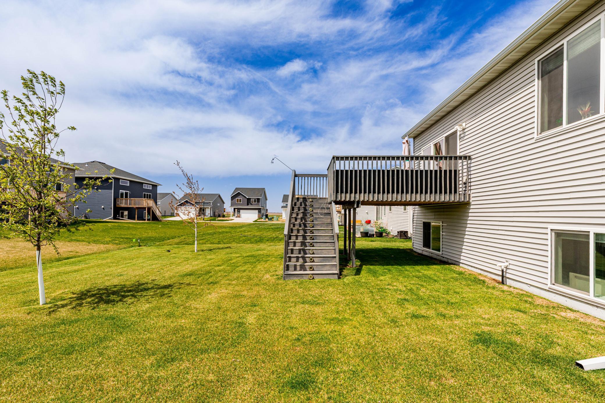2023 single family home for sale at 1151 Marlys Drive W in West Fargo, ND — 3 bed, 3 bath (photo 36 of 44)