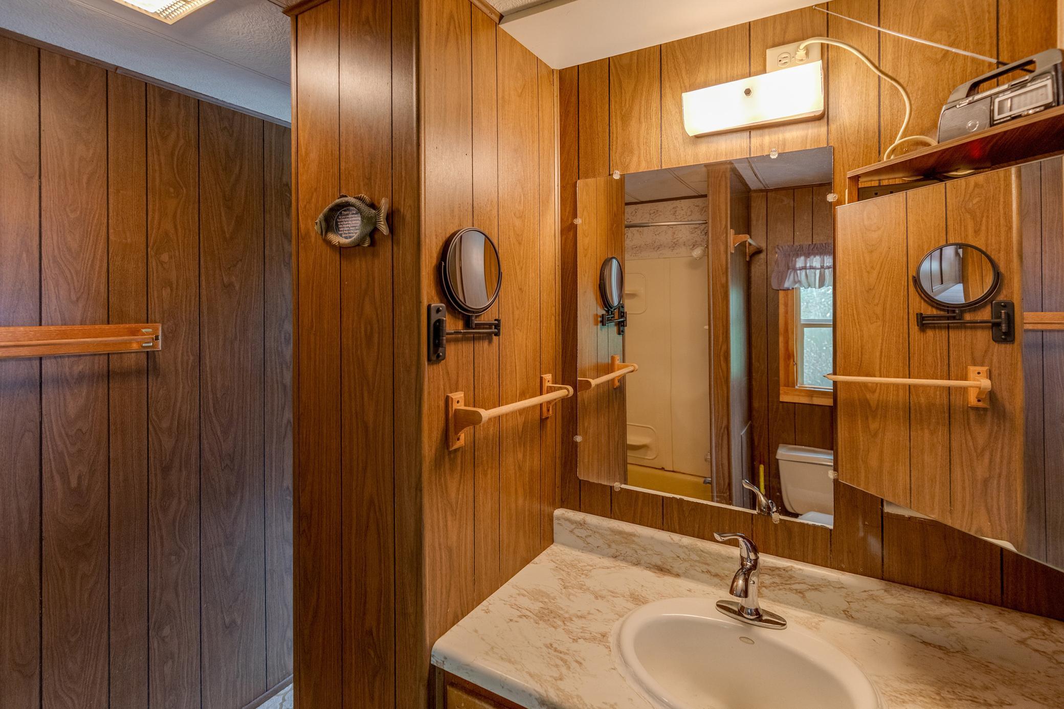 1970 single family home for sale at 22233 Wilderness Drive in Verndale, MN — 2 bed, 1 bath (photo 16 of 25)