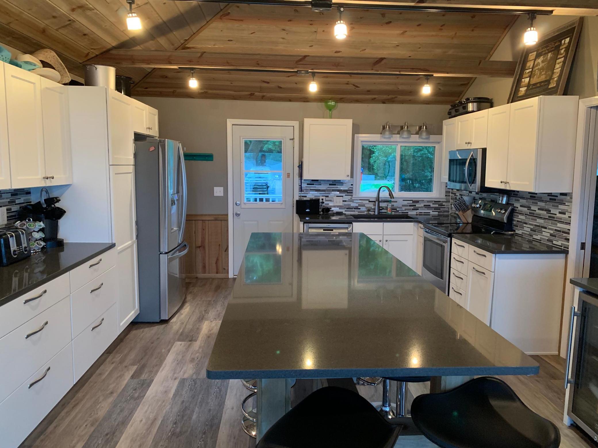 1924 single family home for sale at 13280 Fairhaven Lane in Detroit Lakes, MN — 2 bed, 2 bath (photo 6 of 23)