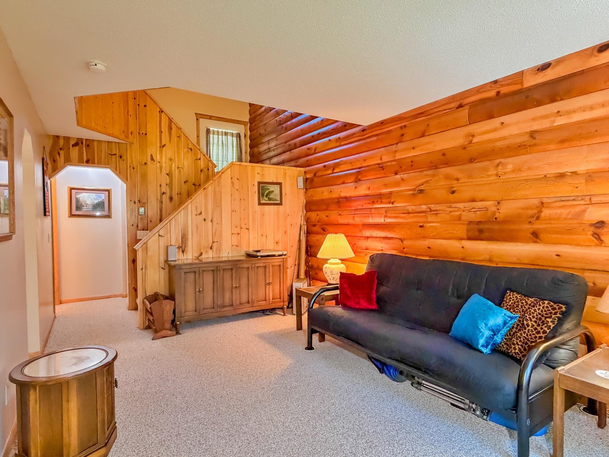 2005 single family home for sale at 25371 Hirsch Drive in Nevis, MN — 3 bed, 2 bath (photo 9 of 47)