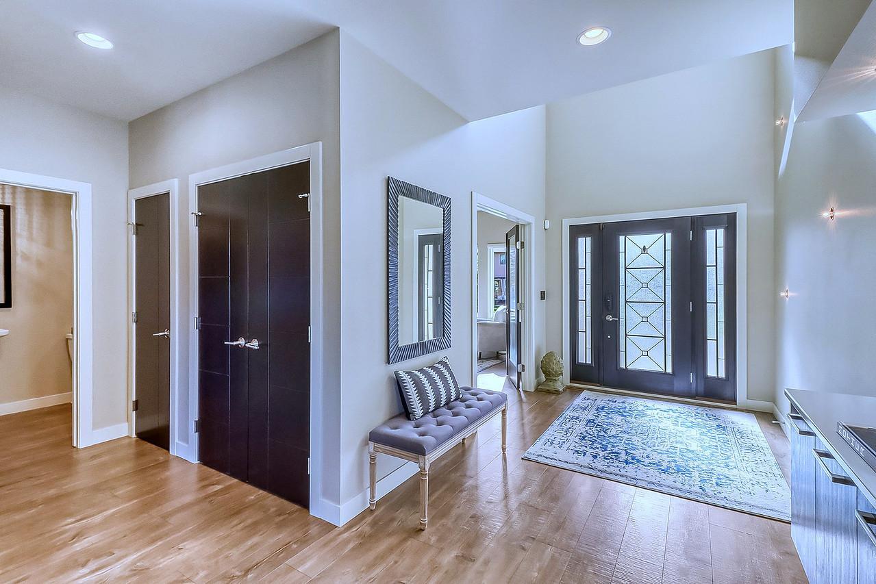 2012 single family home for sale at 4345 Beach Lane S in Fargo, ND — 5 bed, 4 bath (photo 12 of 102)