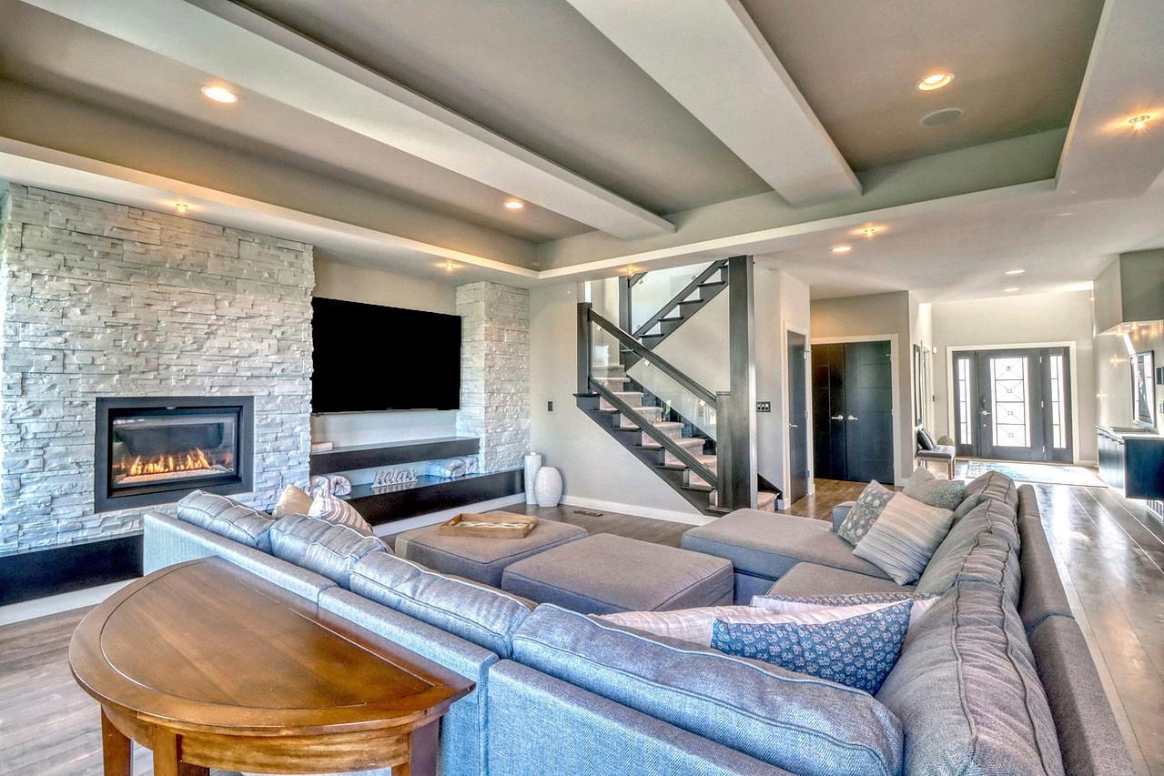 2012 single family home for sale at 4345 Beach Lane S in Fargo, ND — 5 bed, 4 bath (photo 14 of 102)