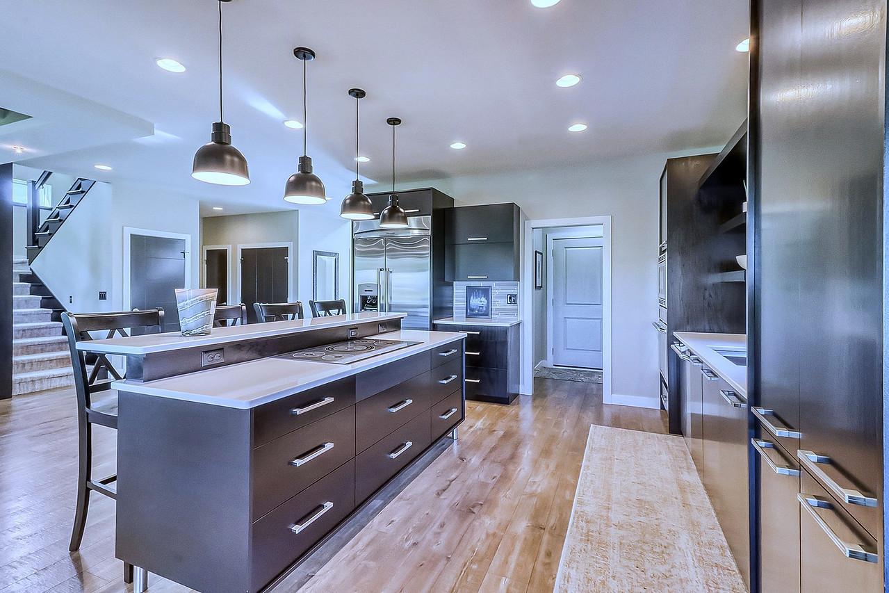 2012 single family home for sale at 4345 Beach Lane S in Fargo, ND — 5 bed, 4 bath (photo 24 of 102)