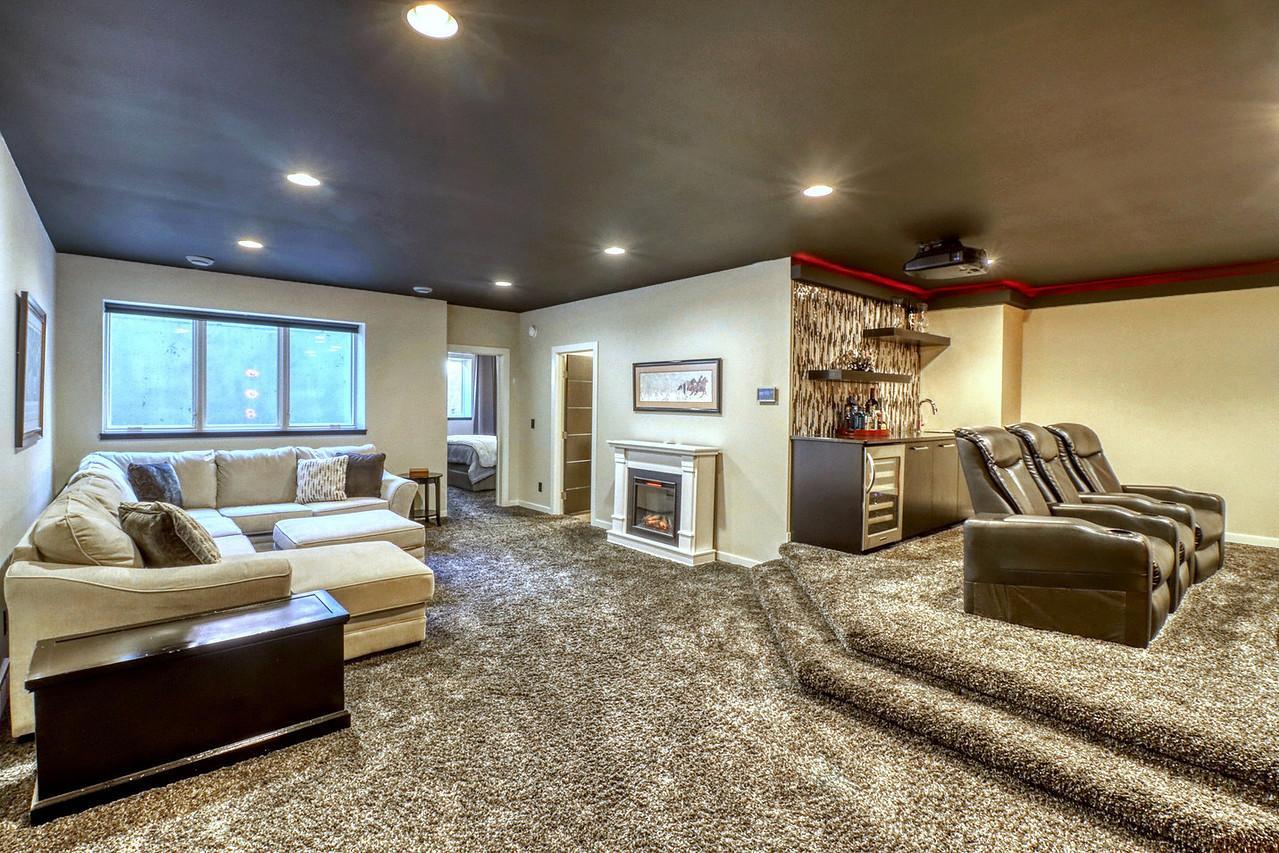 2012 single family home for sale at 4345 Beach Lane S in Fargo, ND — 5 bed, 4 bath (photo 57 of 102)