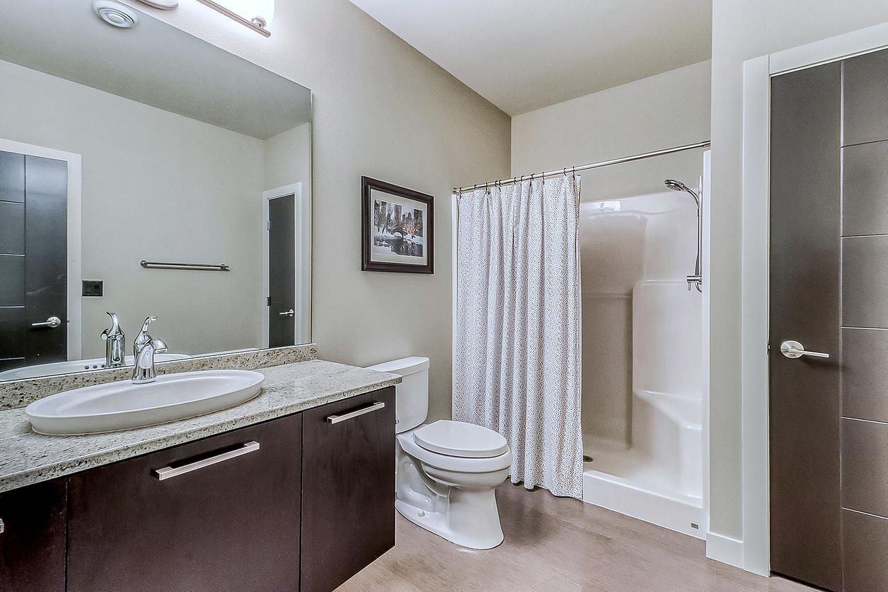2012 single family home for sale at 4345 Beach Lane S in Fargo, ND — 5 bed, 4 bath (photo 63 of 102)
