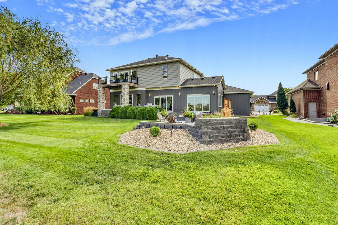 2012 single family home for sale at 4345 Beach Lane S in Fargo, ND — 5 bed, 4 bath (photo 71 of 102)