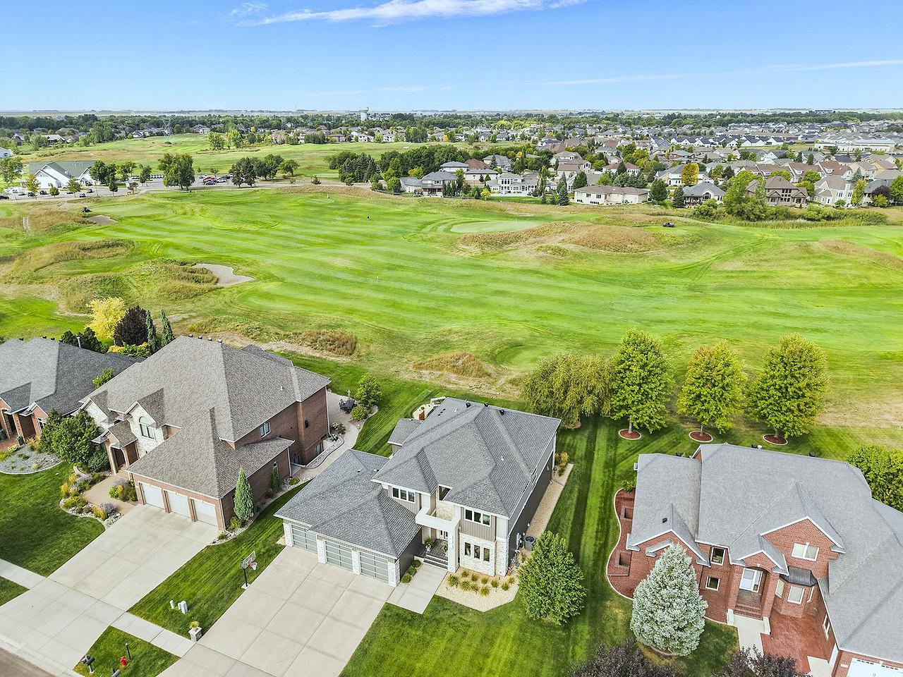 2012 single family home for sale at 4345 Beach Lane S in Fargo, ND — 5 bed, 4 bath (photo 82 of 102)