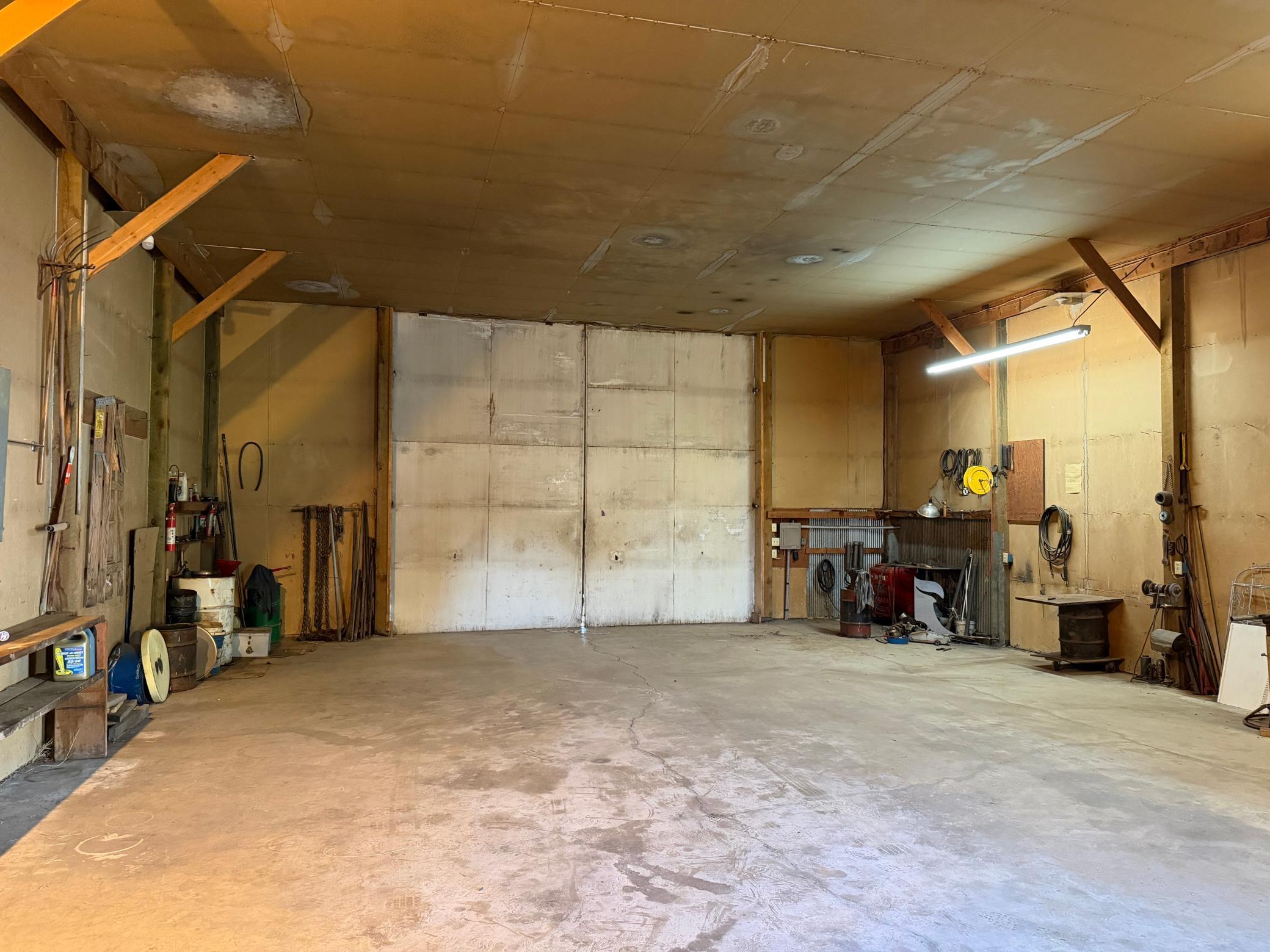 1976 single family home for sale at 39001 590th Street NW in Kenmare, ND — 5 bed, 2 bath (photo 17 of 53)