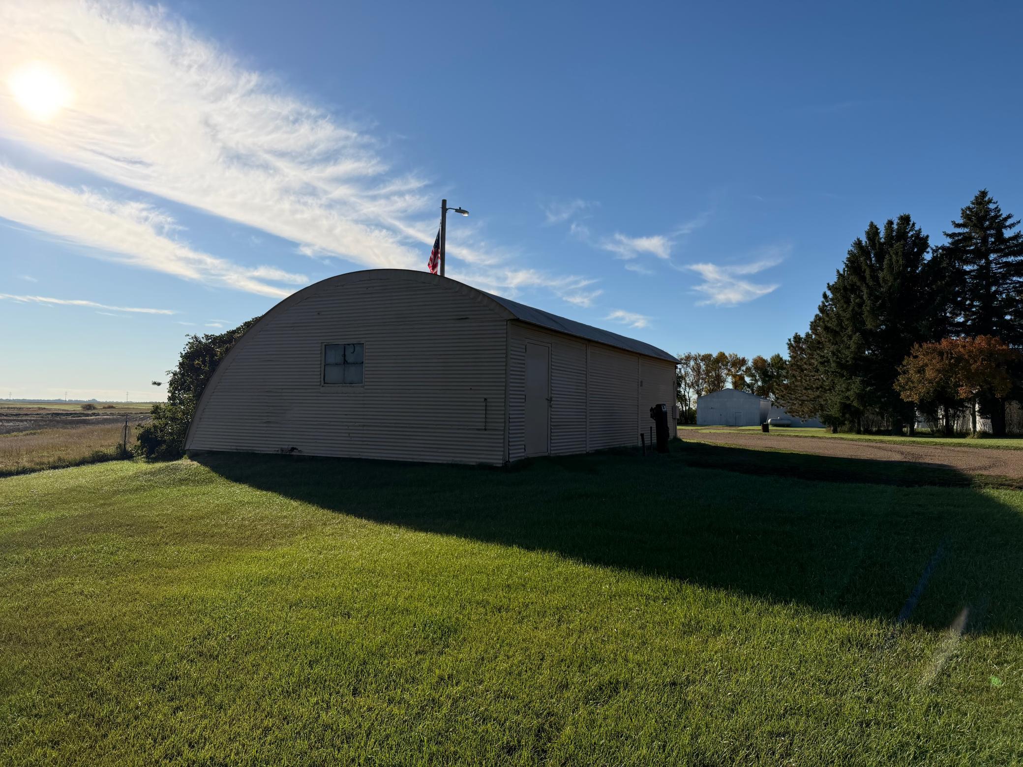 1976 single family home for sale at 39001 590th Street NW in Kenmare, ND — 5 bed, 2 bath (photo 18 of 53)