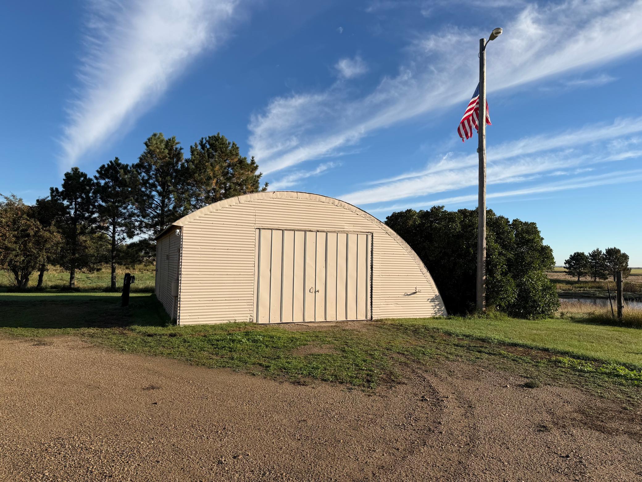 1976 single family home for sale at 39001 590th Street NW in Kenmare, ND — 5 bed, 2 bath (photo 21 of 53)