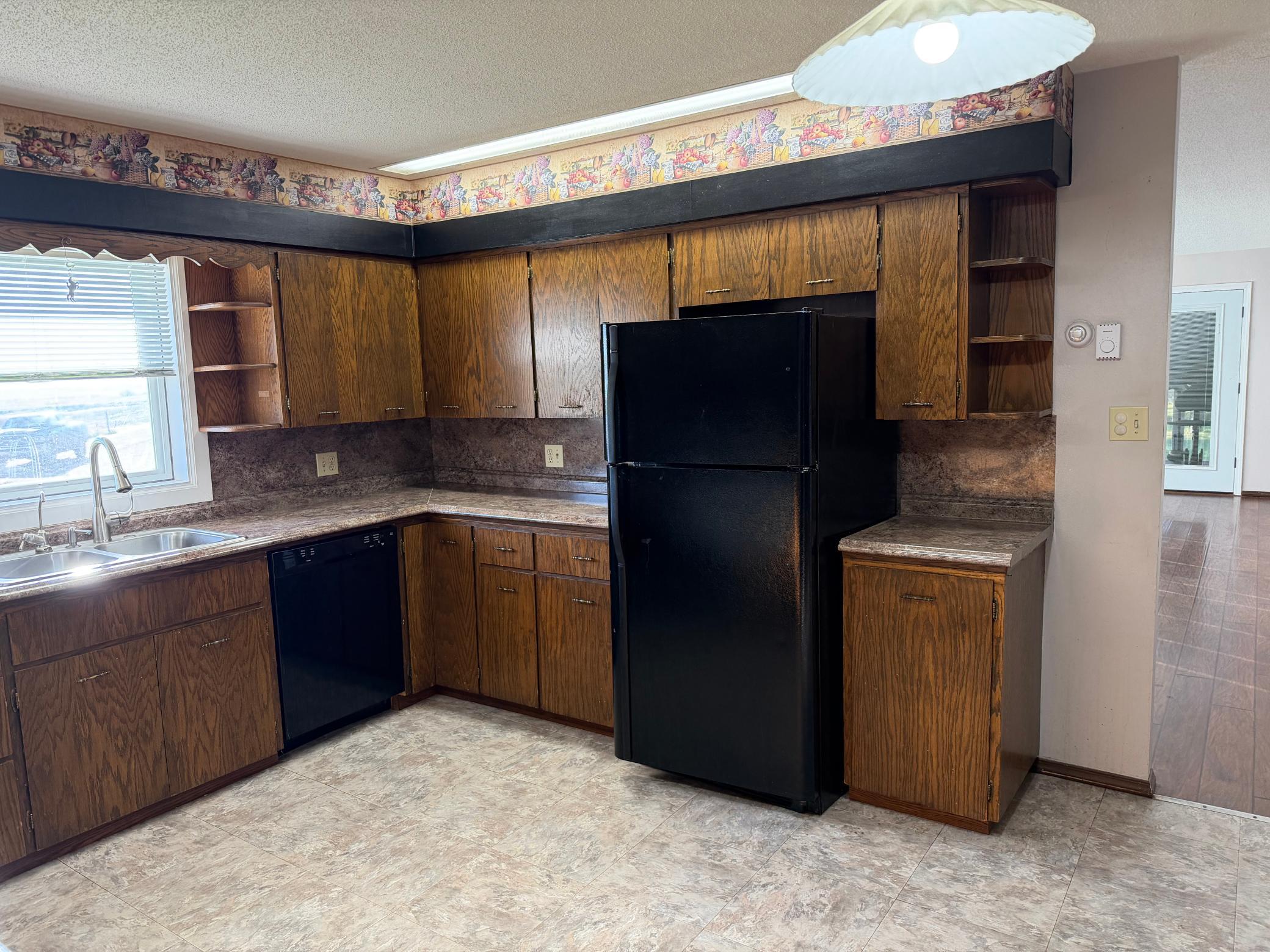1976 single family home for sale at 39001 590th Street NW in Kenmare, ND — 5 bed, 2 bath (photo 32 of 53)