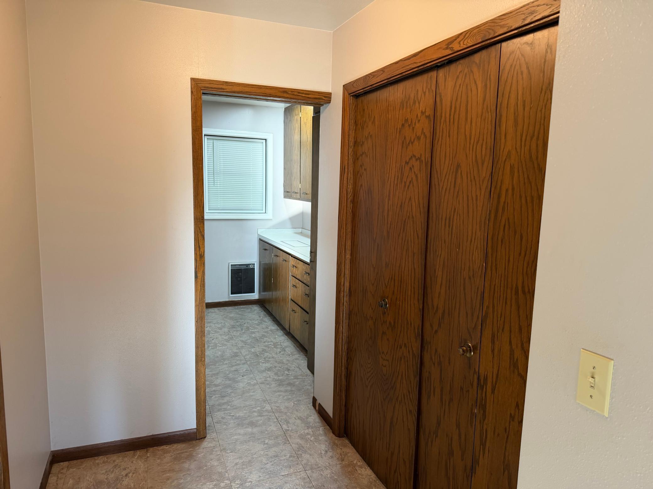 1976 single family home for sale at 39001 590th Street NW in Kenmare, ND — 5 bed, 2 bath (photo 36 of 53)