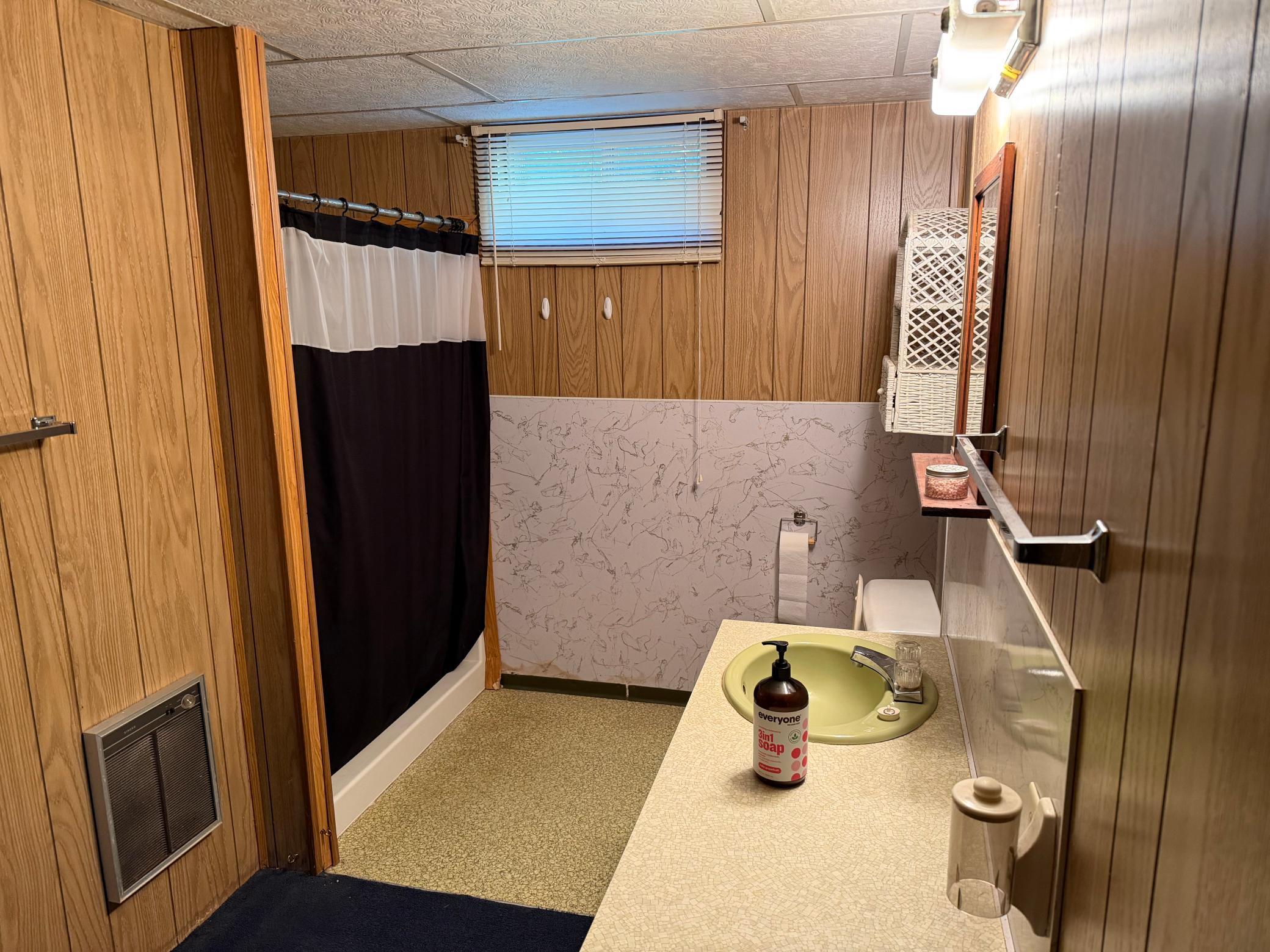 1976 single family home for sale at 39001 590th Street NW in Kenmare, ND — 5 bed, 2 bath (photo 40 of 53)
