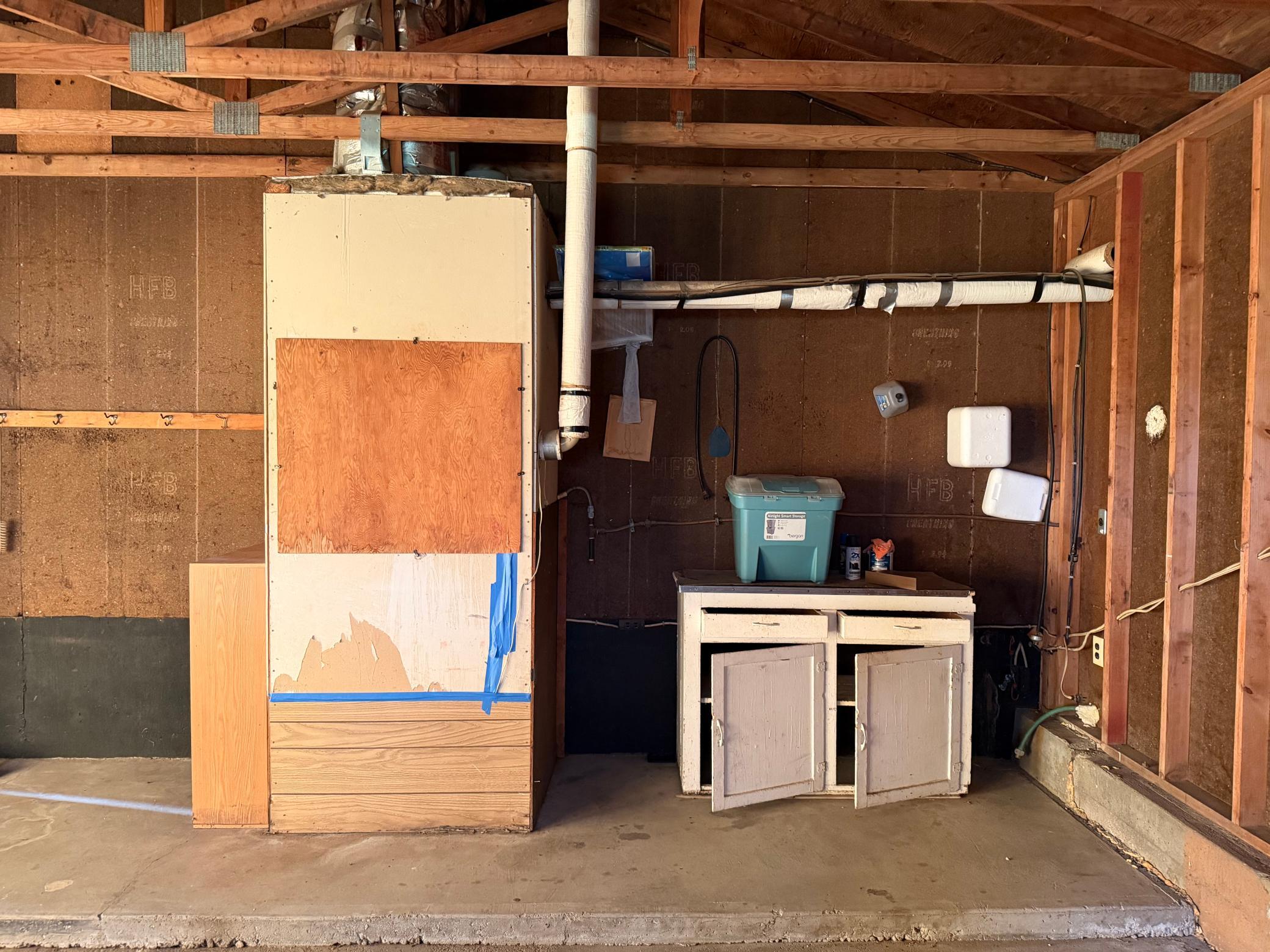 1976 single family home for sale at 39001 590th Street NW in Kenmare, ND — 5 bed, 2 bath (photo 52 of 53)