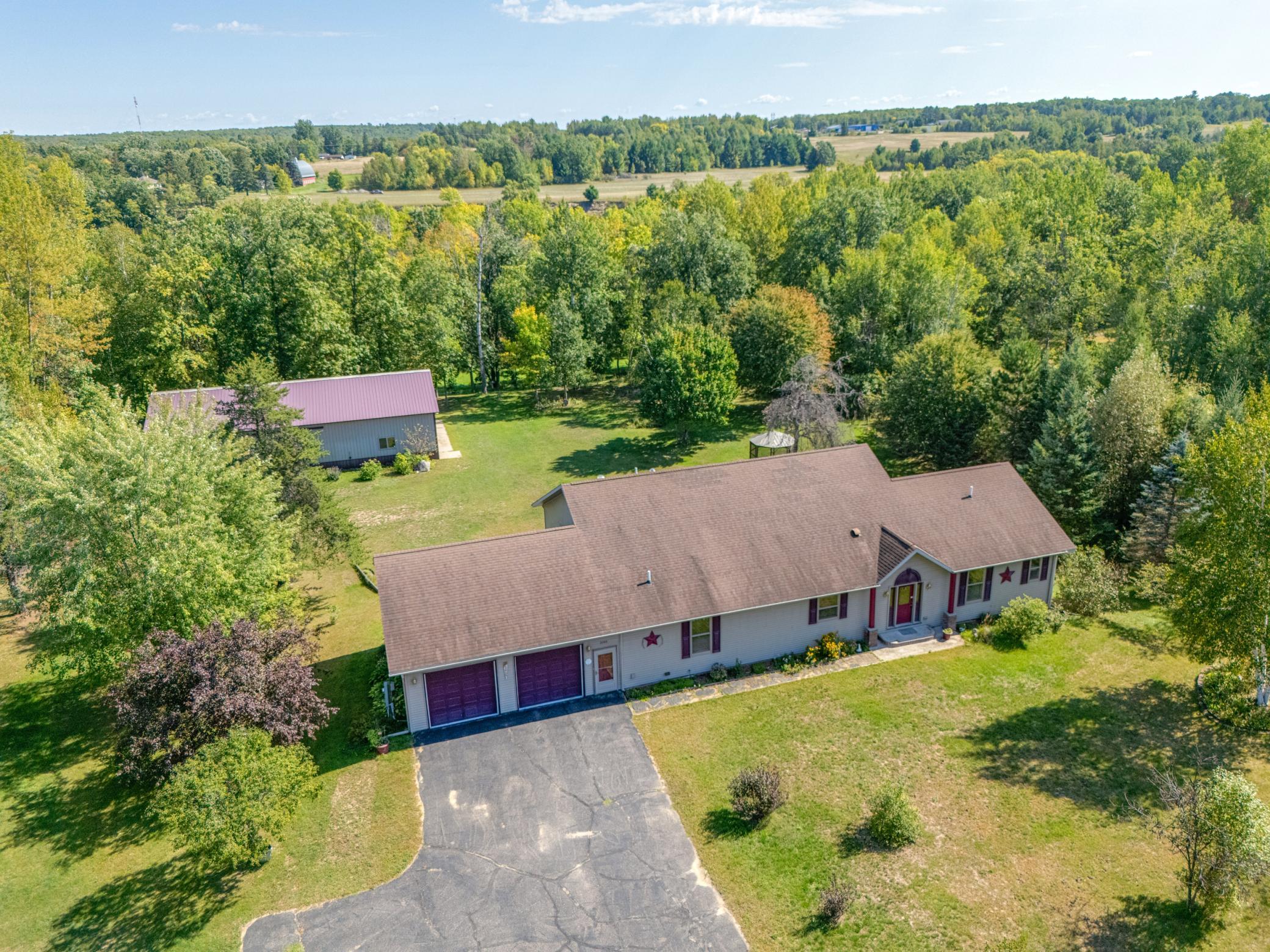 2005 single family home for sale at 3065 River Road in Grand Rapids, MN — 3 bed, 3 bath (photo 8 of 99)
