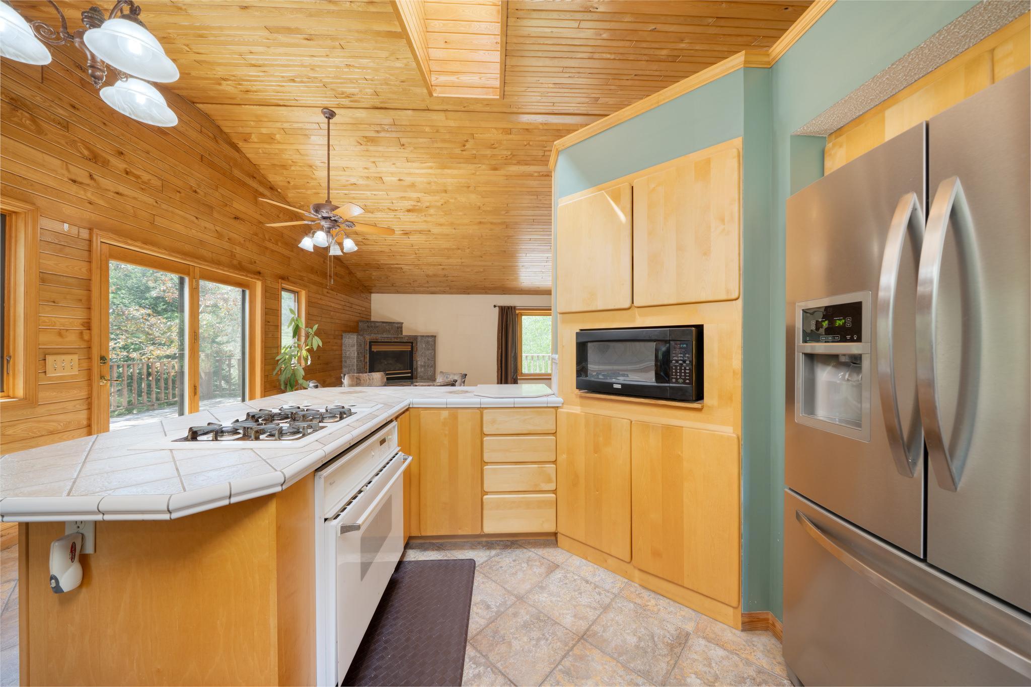 1996 single family home for sale at 24392 S Long Lake Trail in Bigfork, MN — 3 bed, 2 bath (photo 15 of 82)