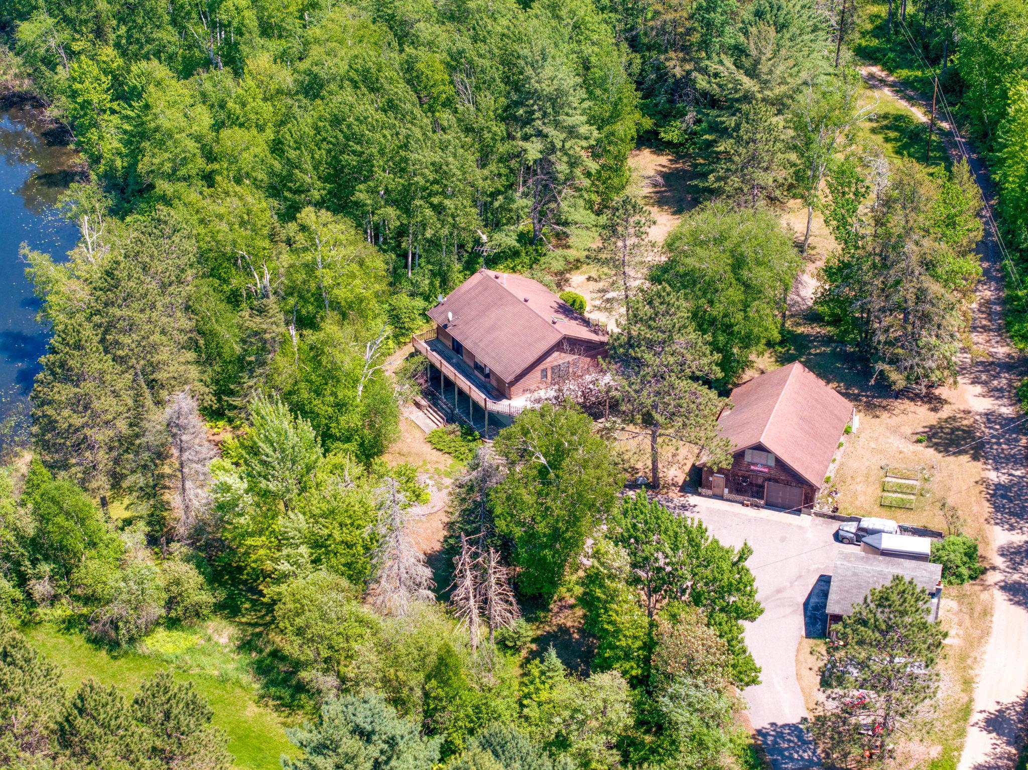 1996 single family home for sale at 24392 S Long Lake Trail in Bigfork, MN — 3 bed, 2 bath (photo 4 of 82)