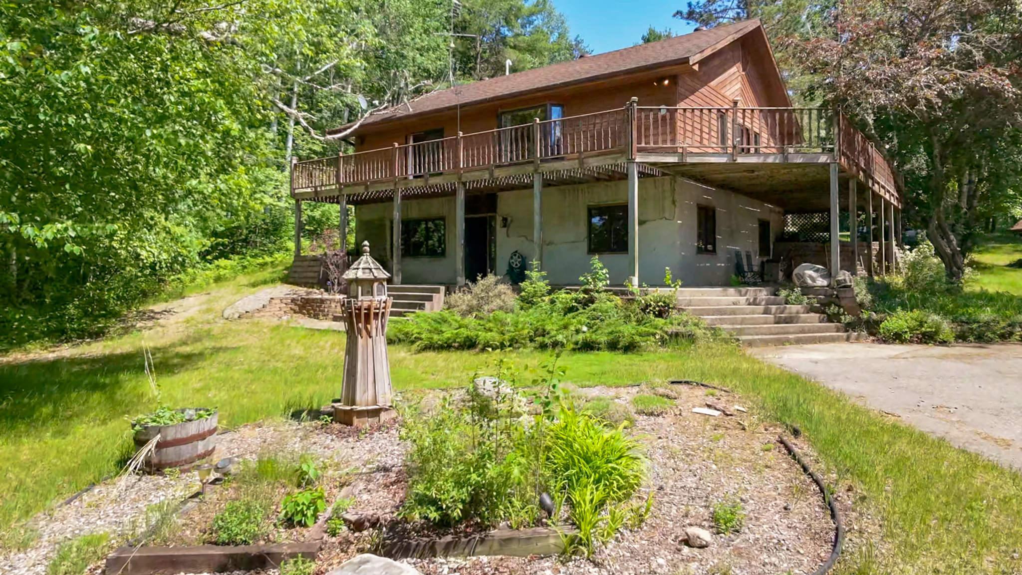 1996 single family home for sale at 24392 S Long Lake Trail in Bigfork, MN — 3 bed, 2 bath (photo 8 of 82)