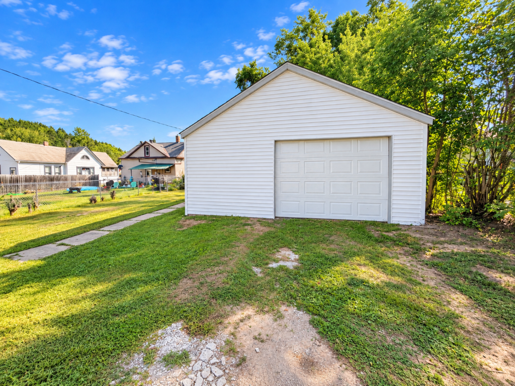 1920 single family home for sale at 105 Sadie Street in Marble, MN — 3 bed, 2 bath (photo 2 of 27)