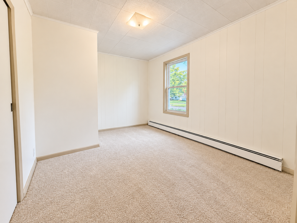 1920 single family home for sale at 105 Sadie Street in Marble, MN — 3 bed, 2 bath (photo 11 of 27)