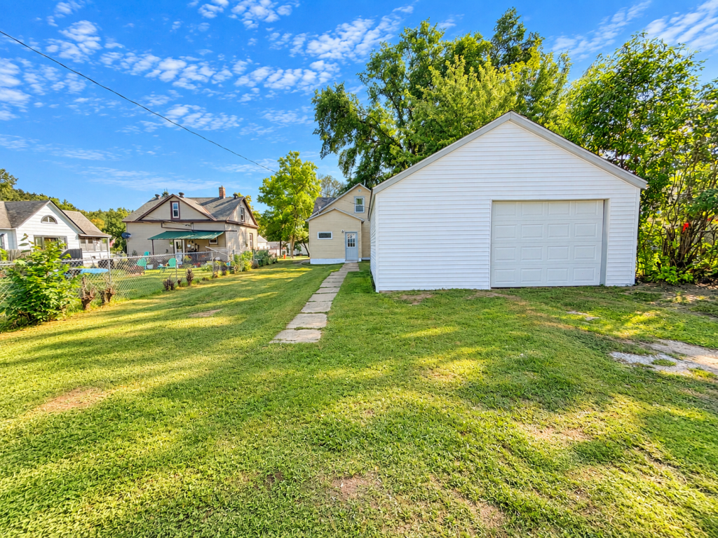 1920 single family home for sale at 105 Sadie Street in Marble, MN — 3 bed, 2 bath (photo 26 of 27)