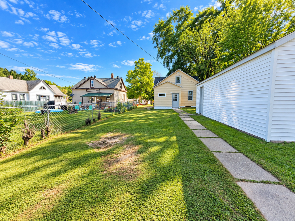 1920 single family home for sale at 105 Sadie Street in Marble, MN — 3 bed, 2 bath (photo 27 of 27)