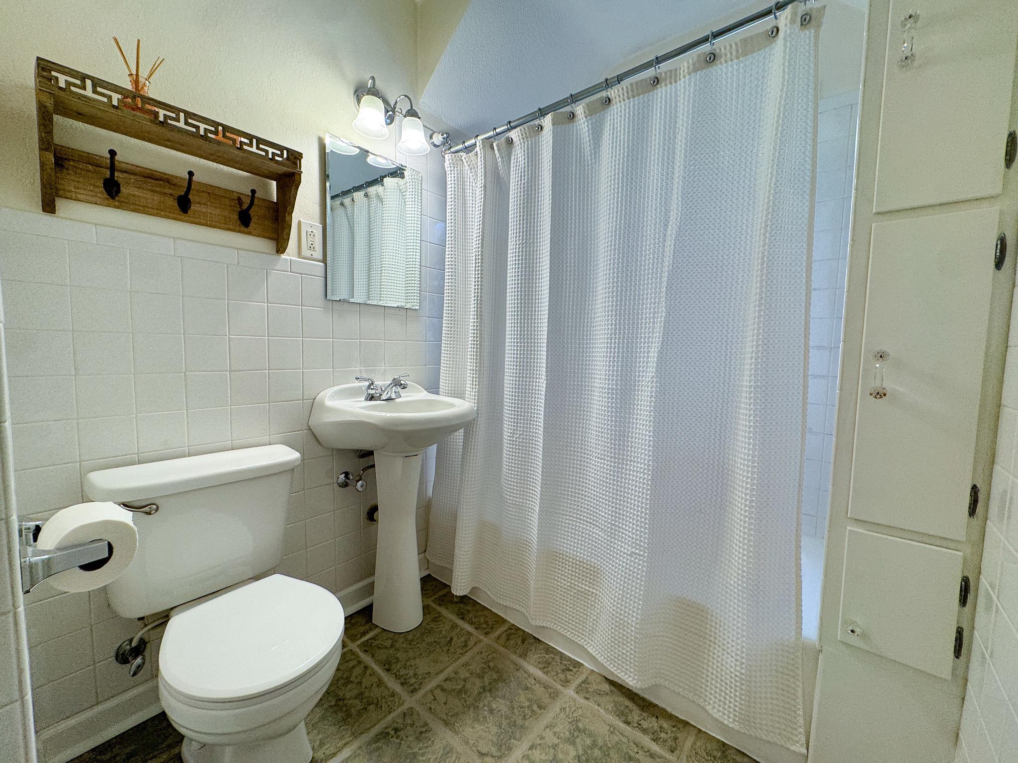 1940 single family home for sale at 217 W Church Street in Fergus Falls, MN — 3 bed, 2 bath (photo 14 of 46)
