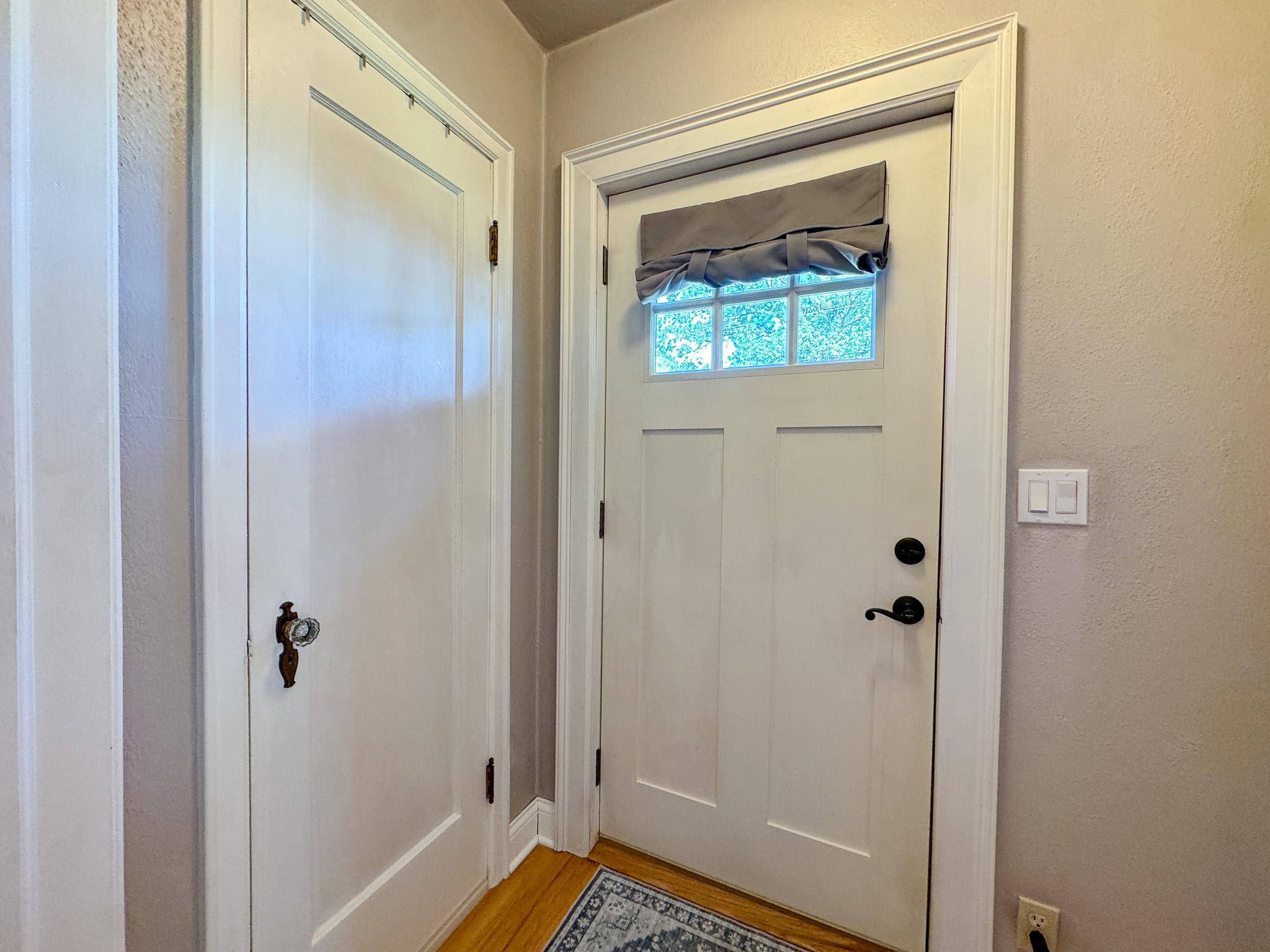 1940 single family home for sale at 217 W Church Street in Fergus Falls, MN — 3 bed, 2 bath (photo 3 of 46)