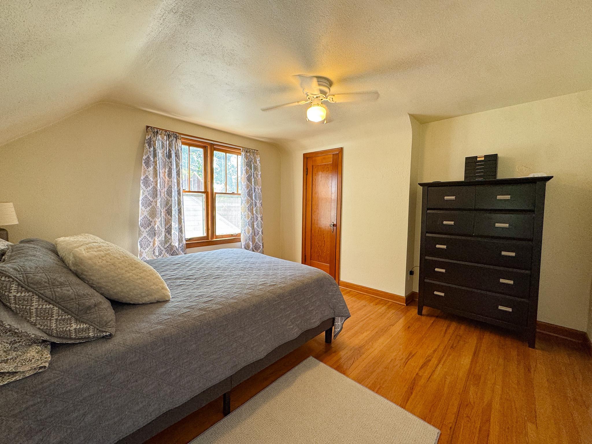 1940 single family home for sale at 217 W Church Street in Fergus Falls, MN — 3 bed, 2 bath (photo 22 of 46)