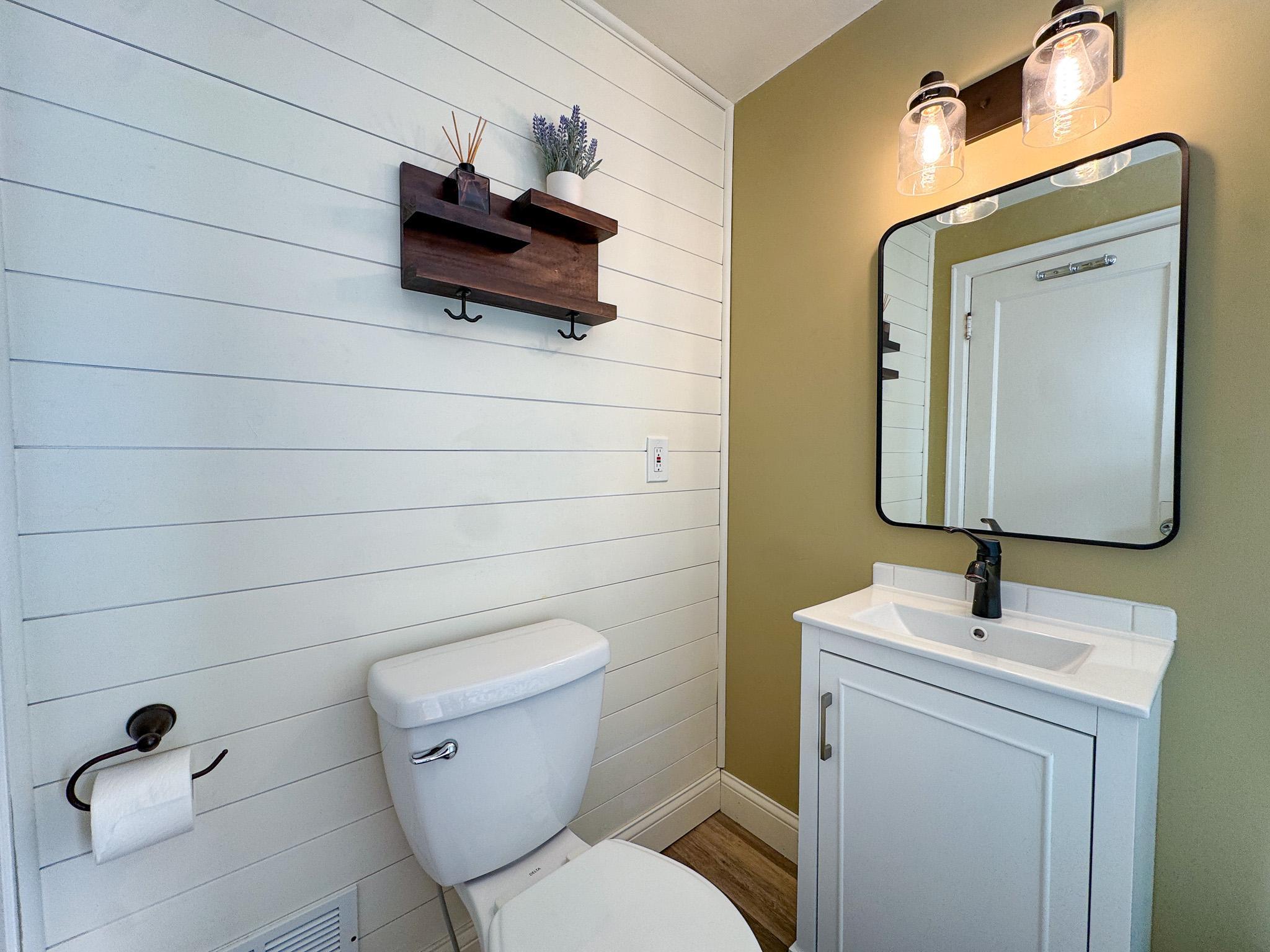1940 single family home for sale at 217 W Church Street in Fergus Falls, MN — 3 bed, 2 bath (photo 23 of 46)