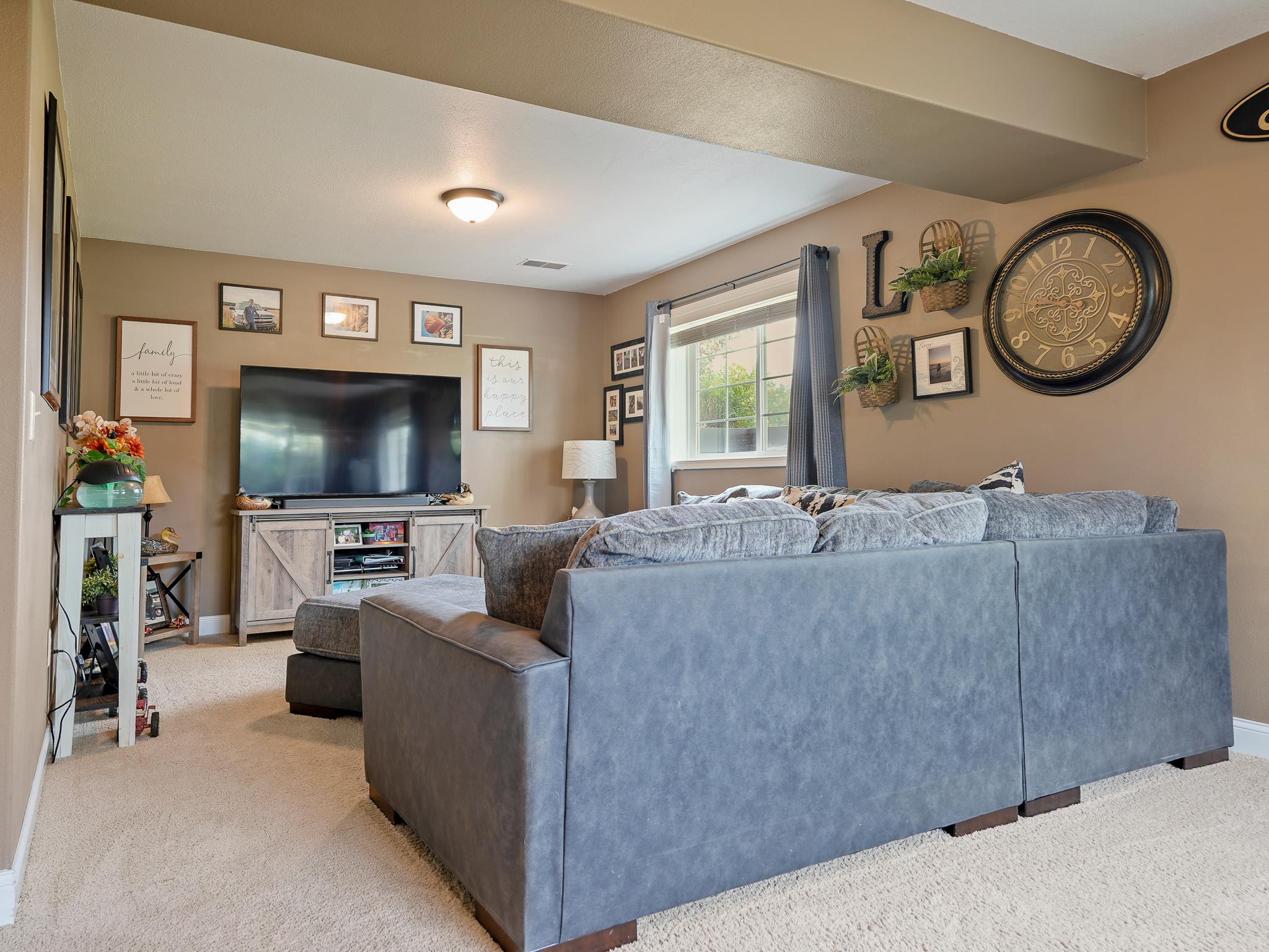 2008 single family home for sale at 1207 6th Ave NW in Perham, MN — 4 bed, 2 bath (photo 25 of 46)