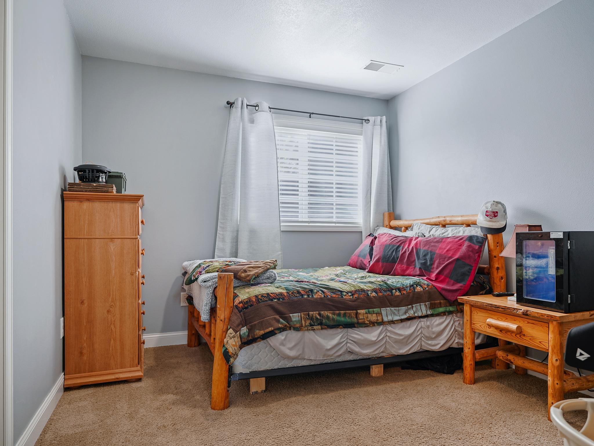 2008 single family home for sale at 1207 6th Ave NW in Perham, MN — 4 bed, 2 bath (photo 33 of 46)