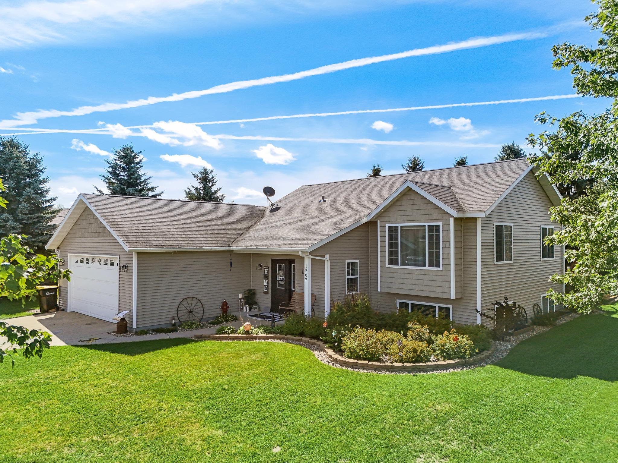 2008 single family home for sale at 1207 6th Ave NW in Perham, MN — 4 bed, 2 bath (photo 40 of 46)
